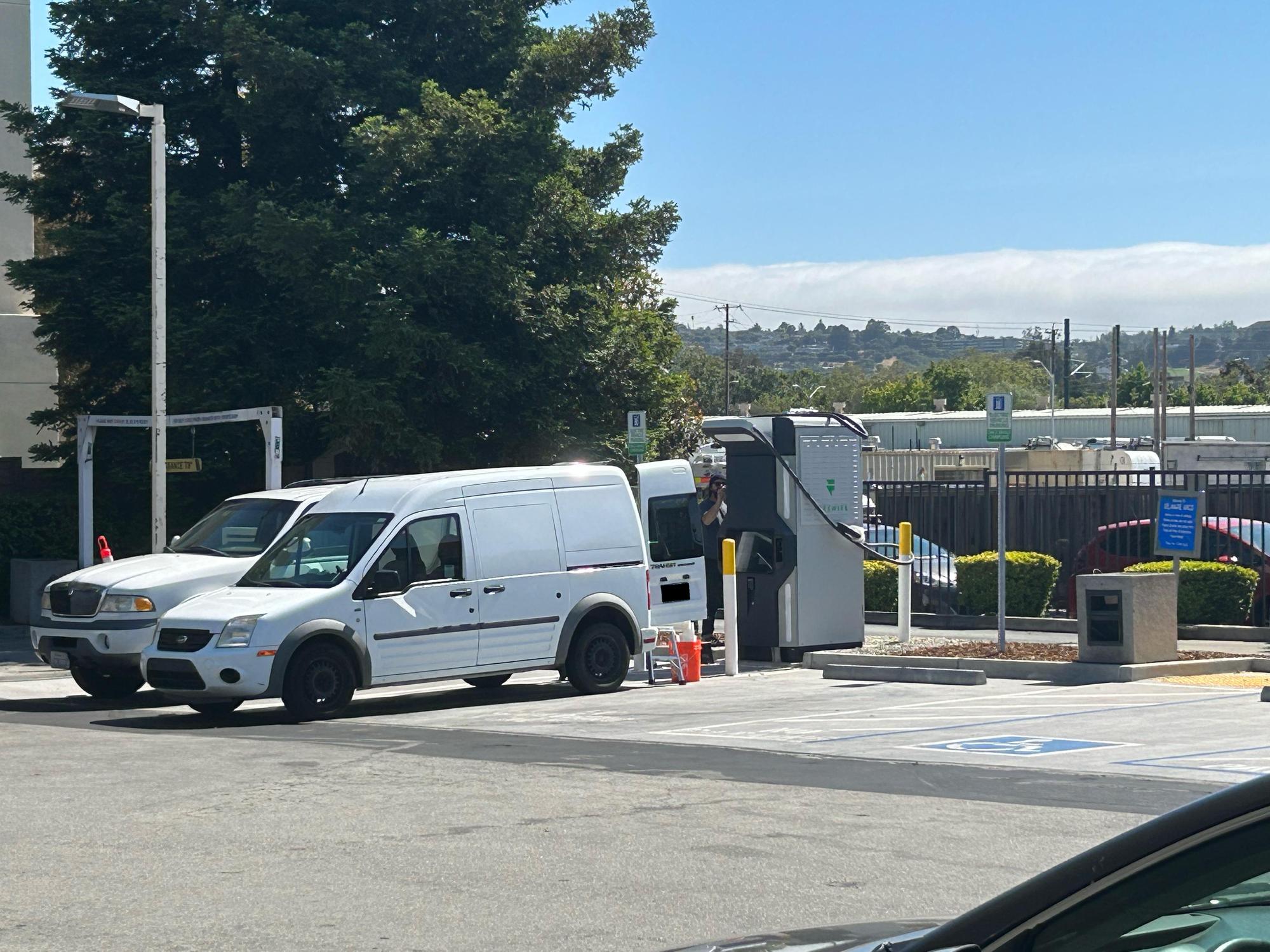 arco-gas-station-coming-soon-san-mateo-ca-ev-station