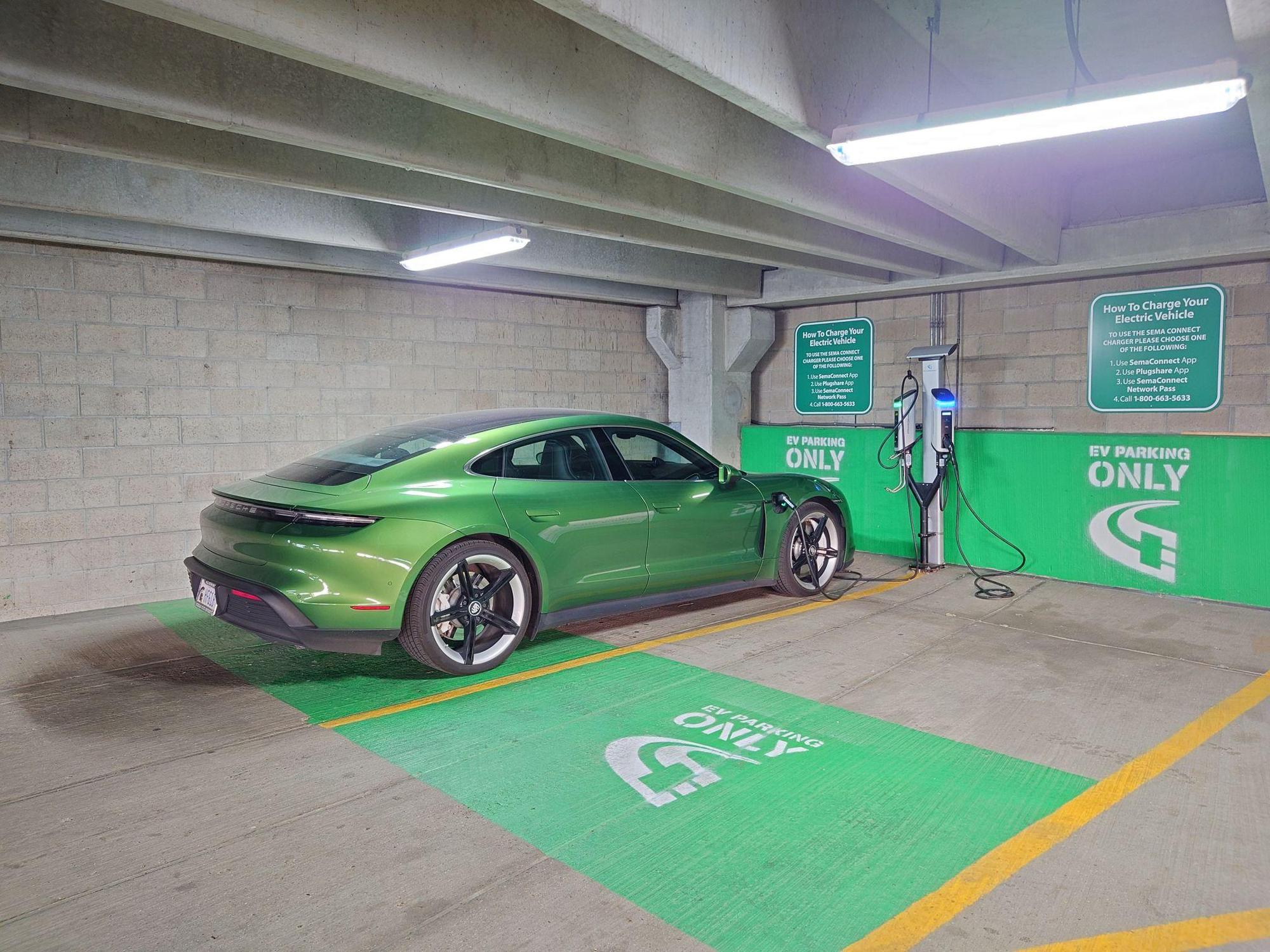 Bridgewater Place Parking Garage Grand Rapids, MI EV Station
