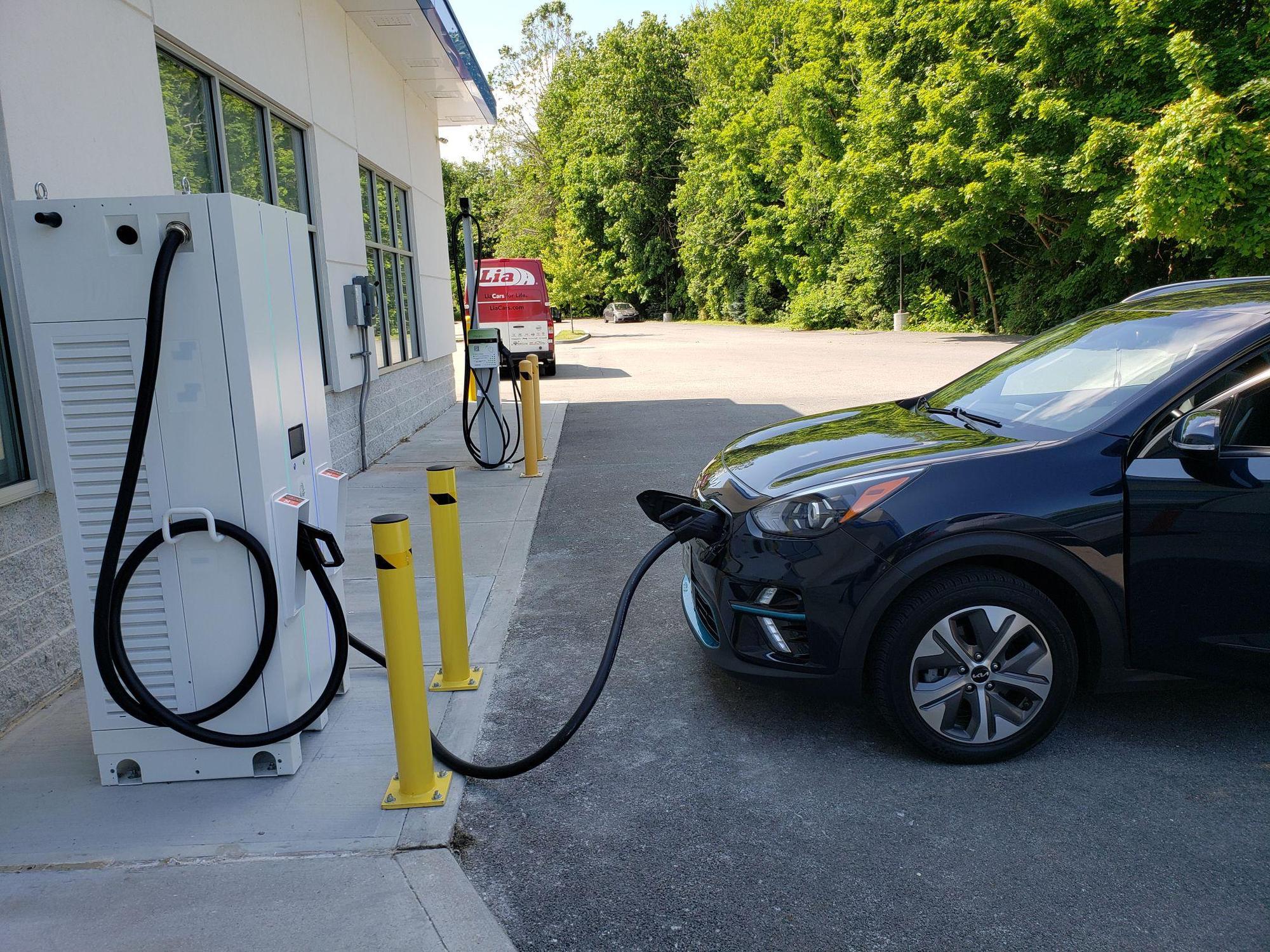 Lia Honda Service Center (2) Brewster, NY EV Station