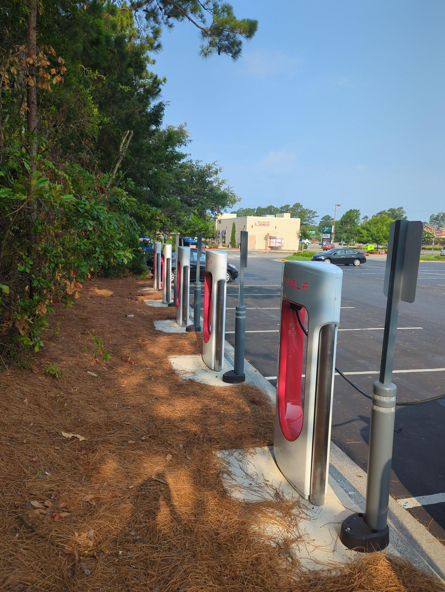 Lowes Foods North College Road Wilmington, NC EV Station