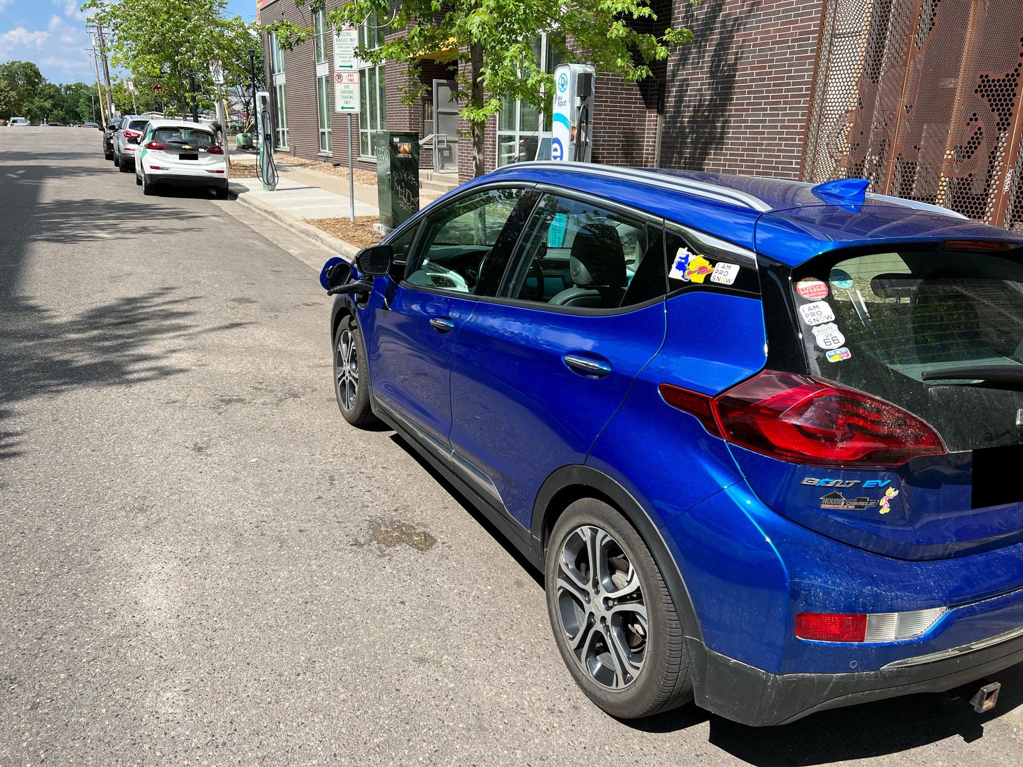 w-29th-st-aldrich-parking-minneapolis-mn-ev-station