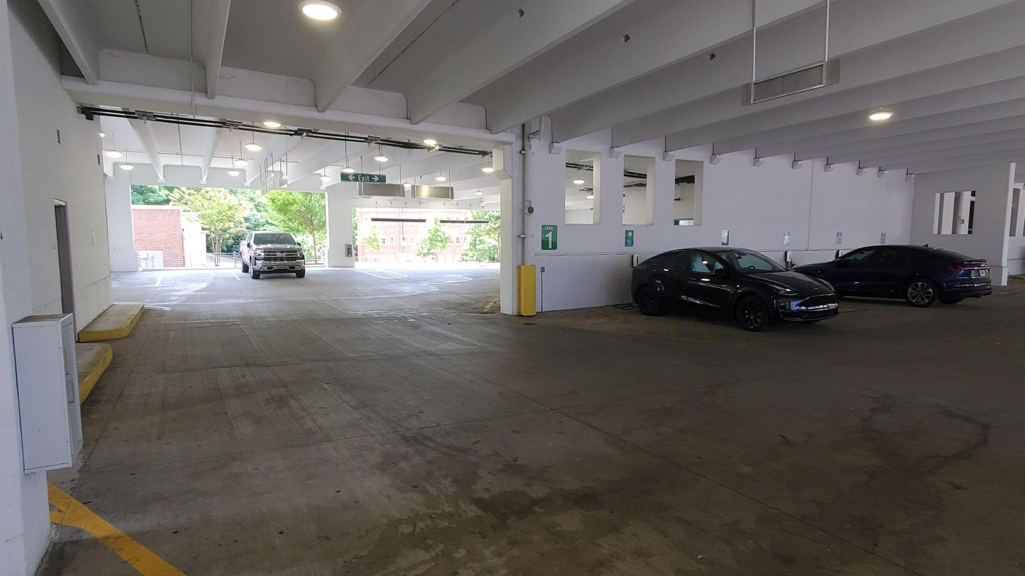 Oxford Parking Garage (2) Oxford, MS EV Station