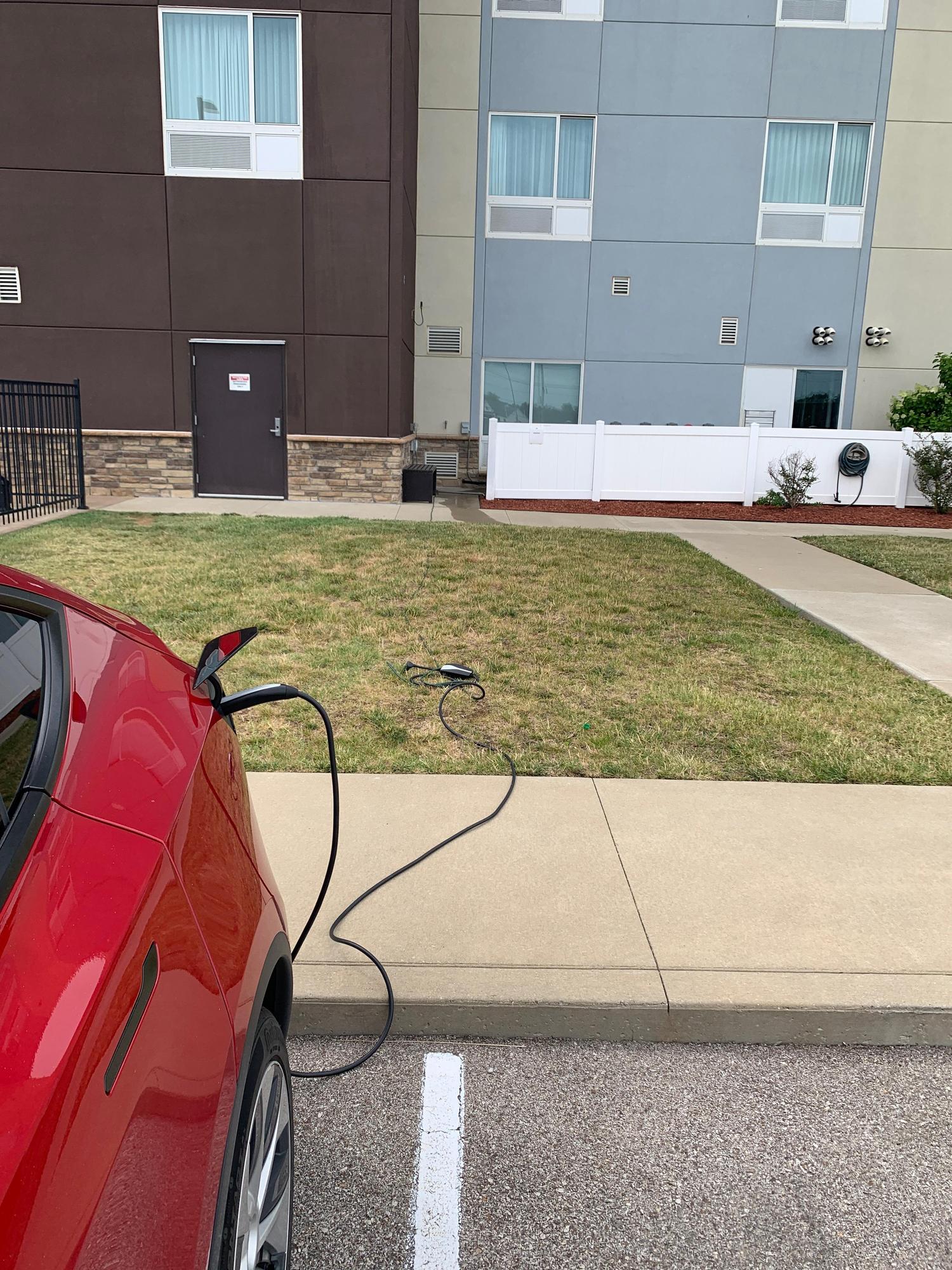 TownePlace Suites by Marriott Owensboro Owensboro, KY EV Station
