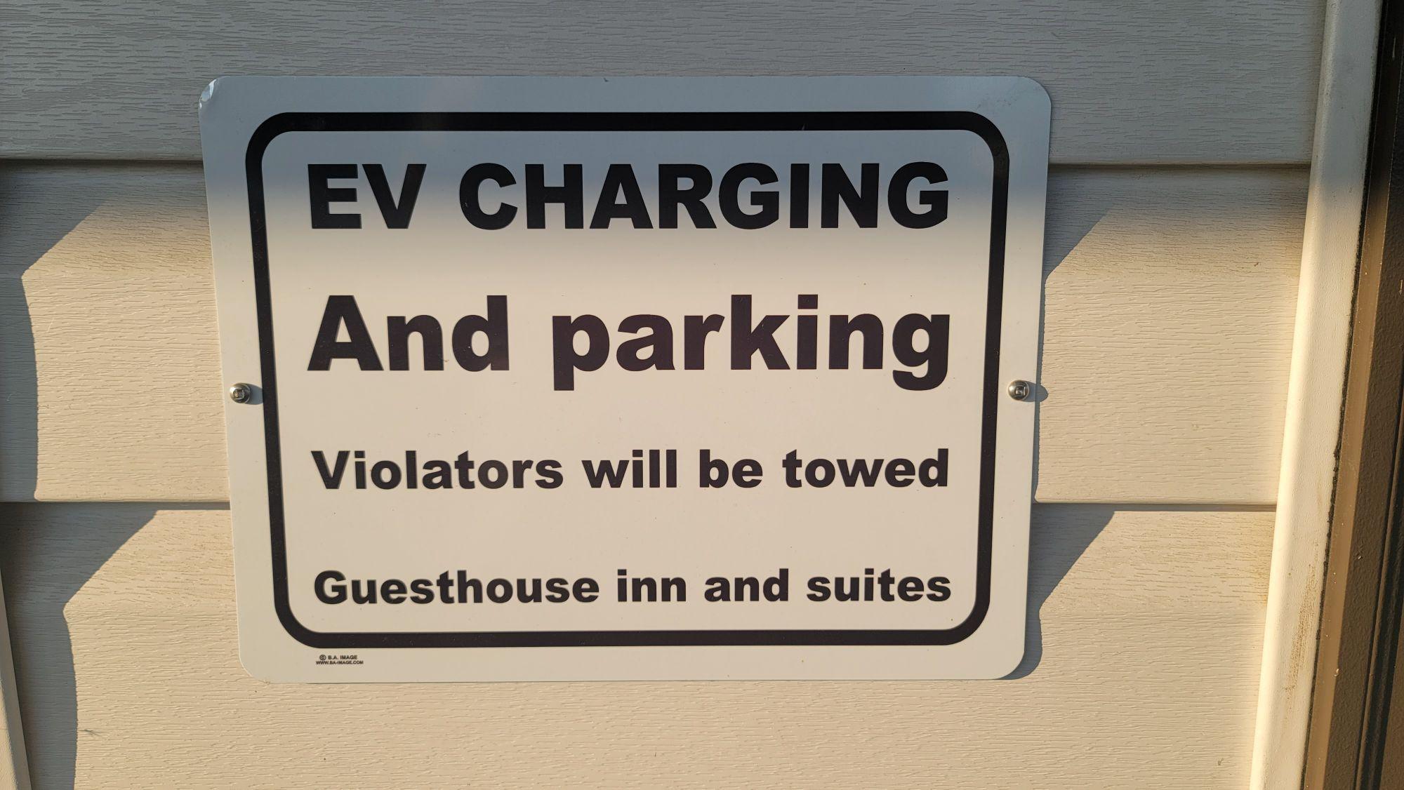 GuestHouse Montesano Montesano, WA EV Station