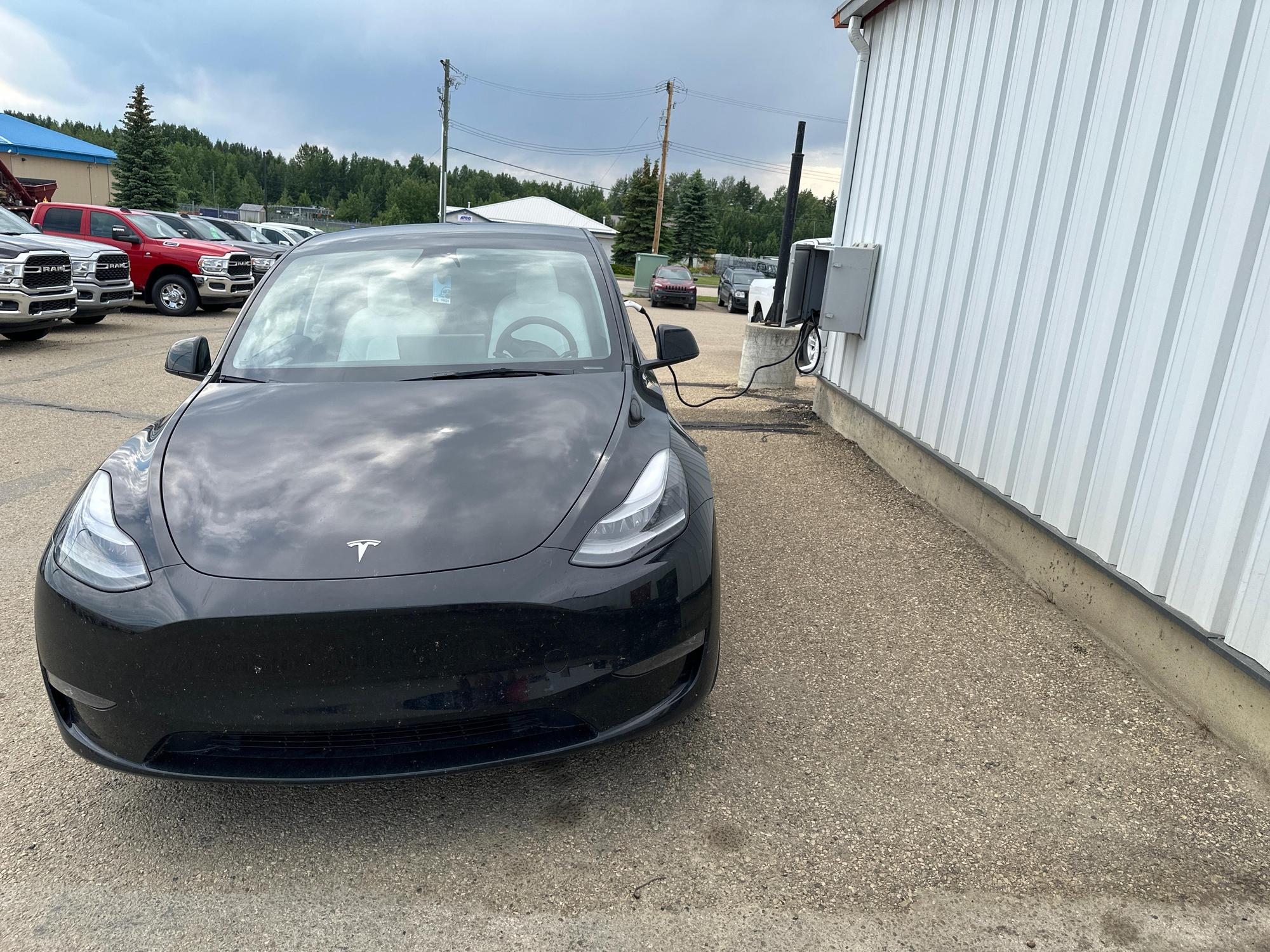 Rocky Mountain Dodge Chrysler Jeep Ram Rocky Mountain House, AB EV