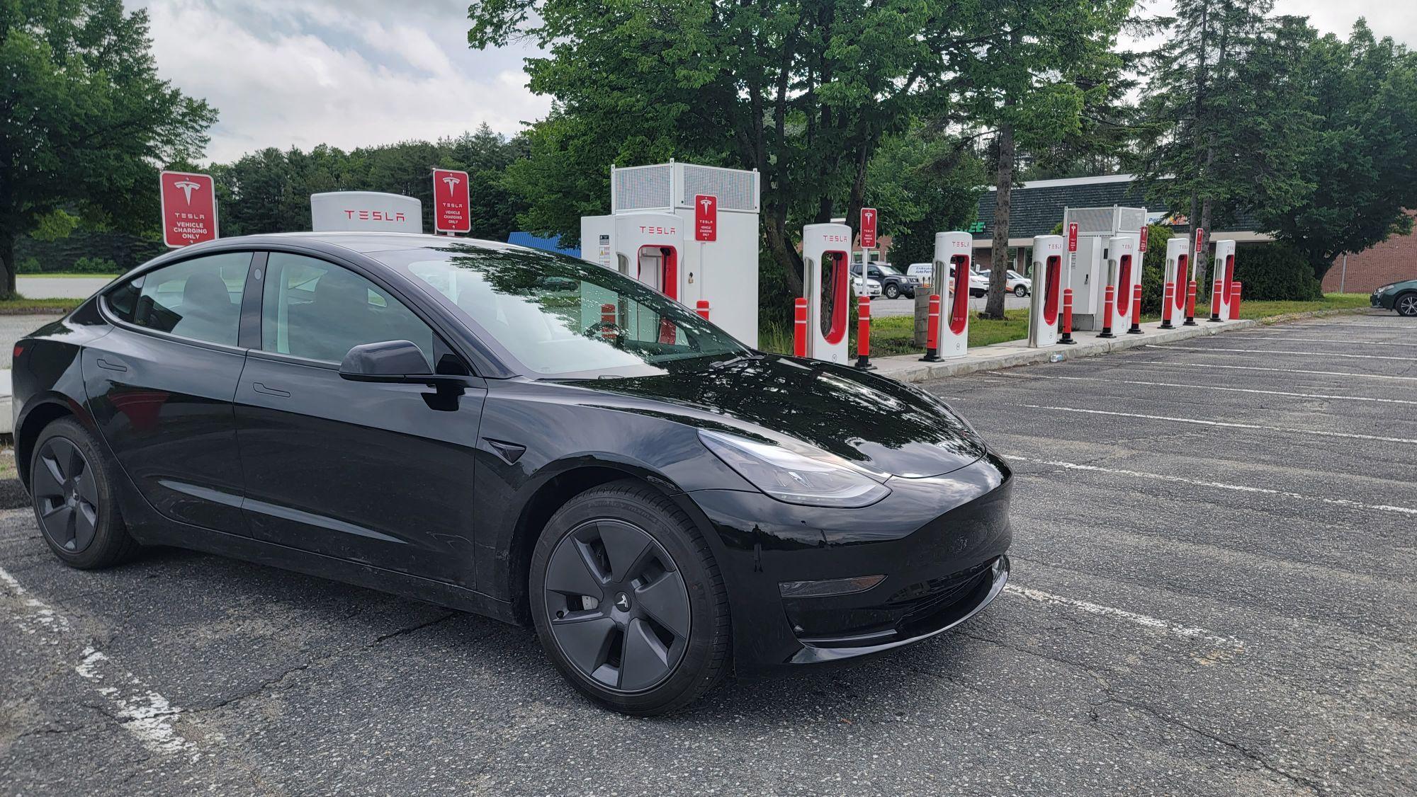 Green Mountain Mall St Johnsbury, VT EV Station