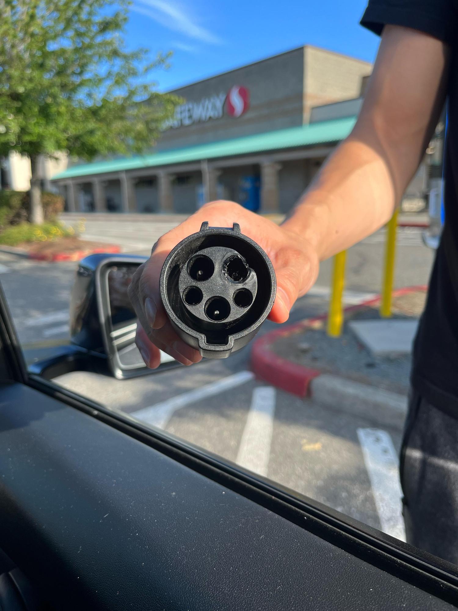 Mount Vernon Plaza Safeway Mount Vernon, WA EV Station