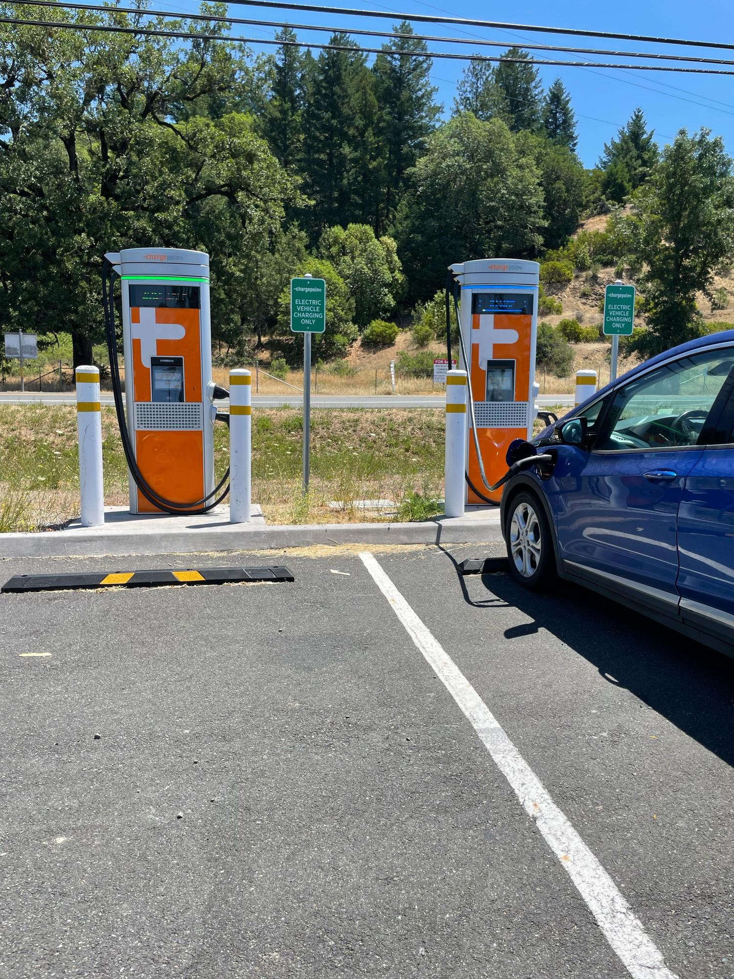 Anna's Asian Palace (1) Laytonville, CA EV Station