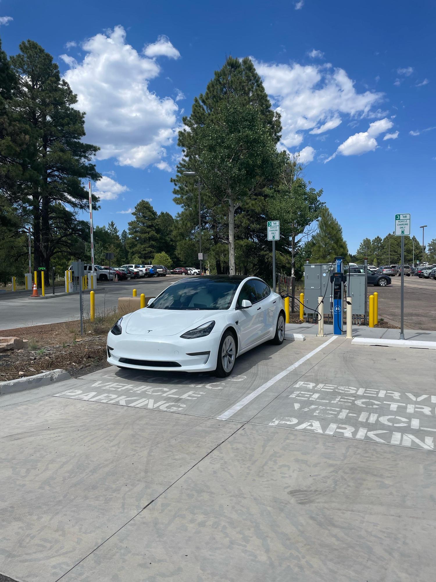 Flagstaff Pulliam Airport Flagstaff AZ EV Station flagstaff-pulliam-airport-flagstaff-az-ev-station