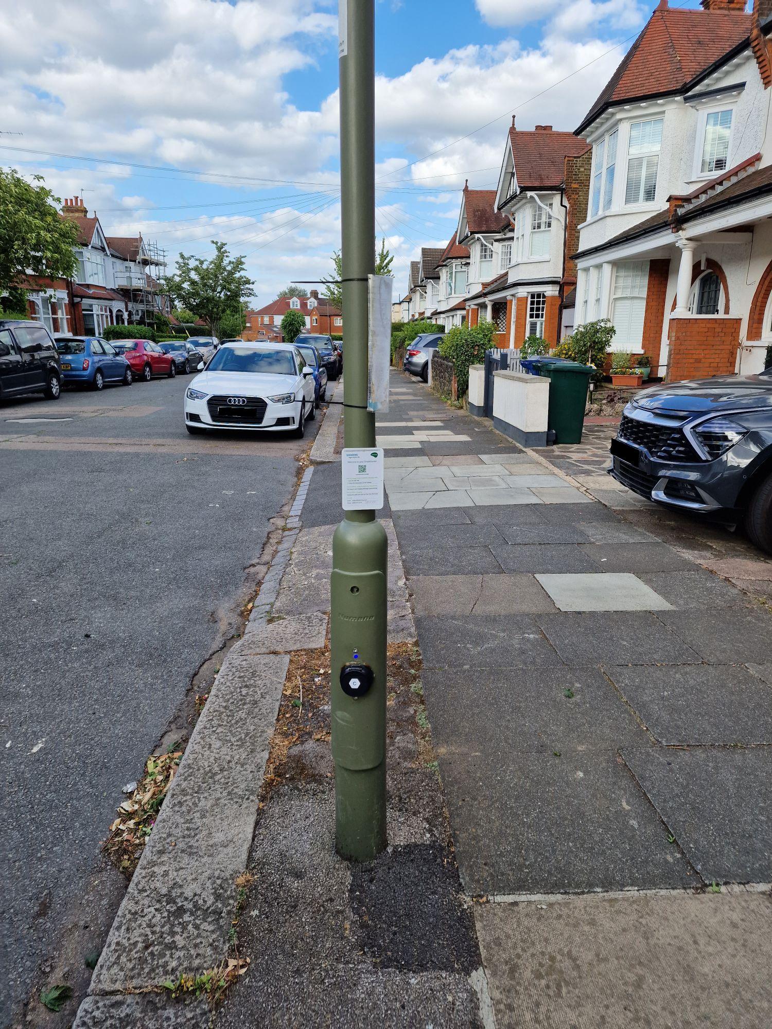 22 Loring Road Parking 22 Loring Road, London, N20 0UH, GBR EV Station