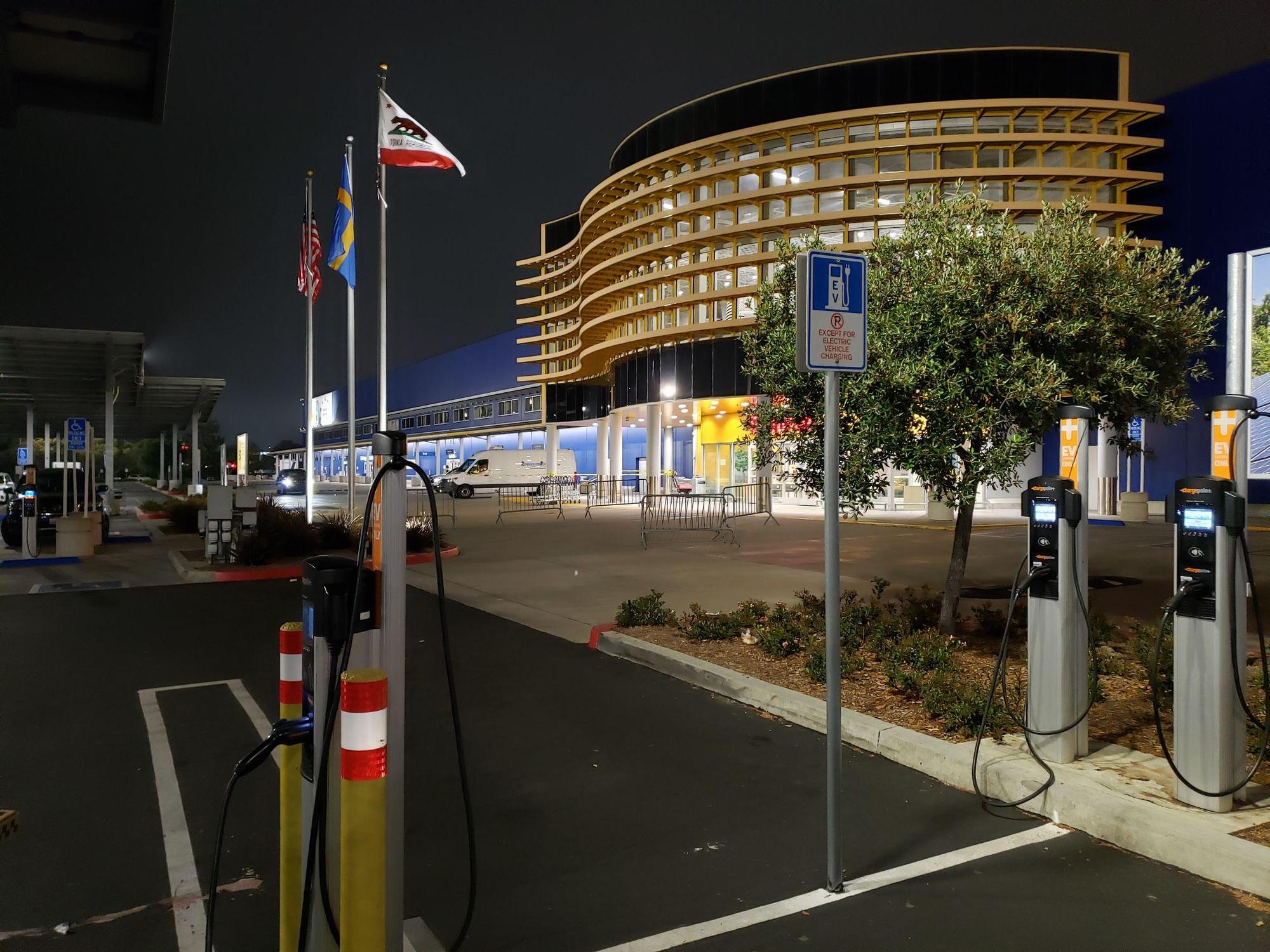 IKEA Costa Mesa (1) Costa Mesa, CA EV Station