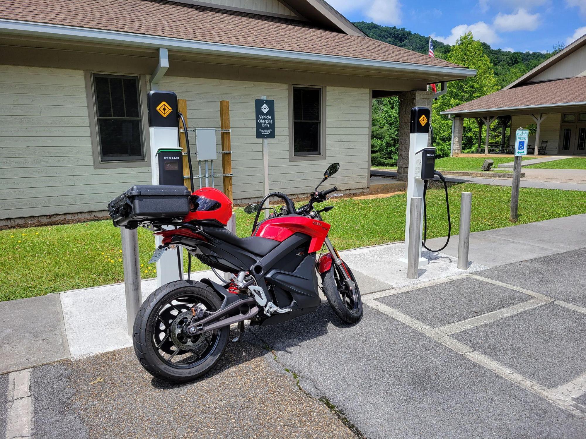Roan Mountain State Park HQ Roan Mountain, TN EV Station