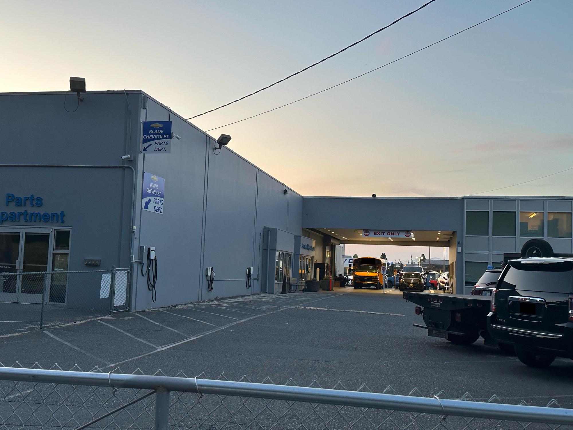 Walt Blade Chevrolet Mount Vernon, WA EV Station