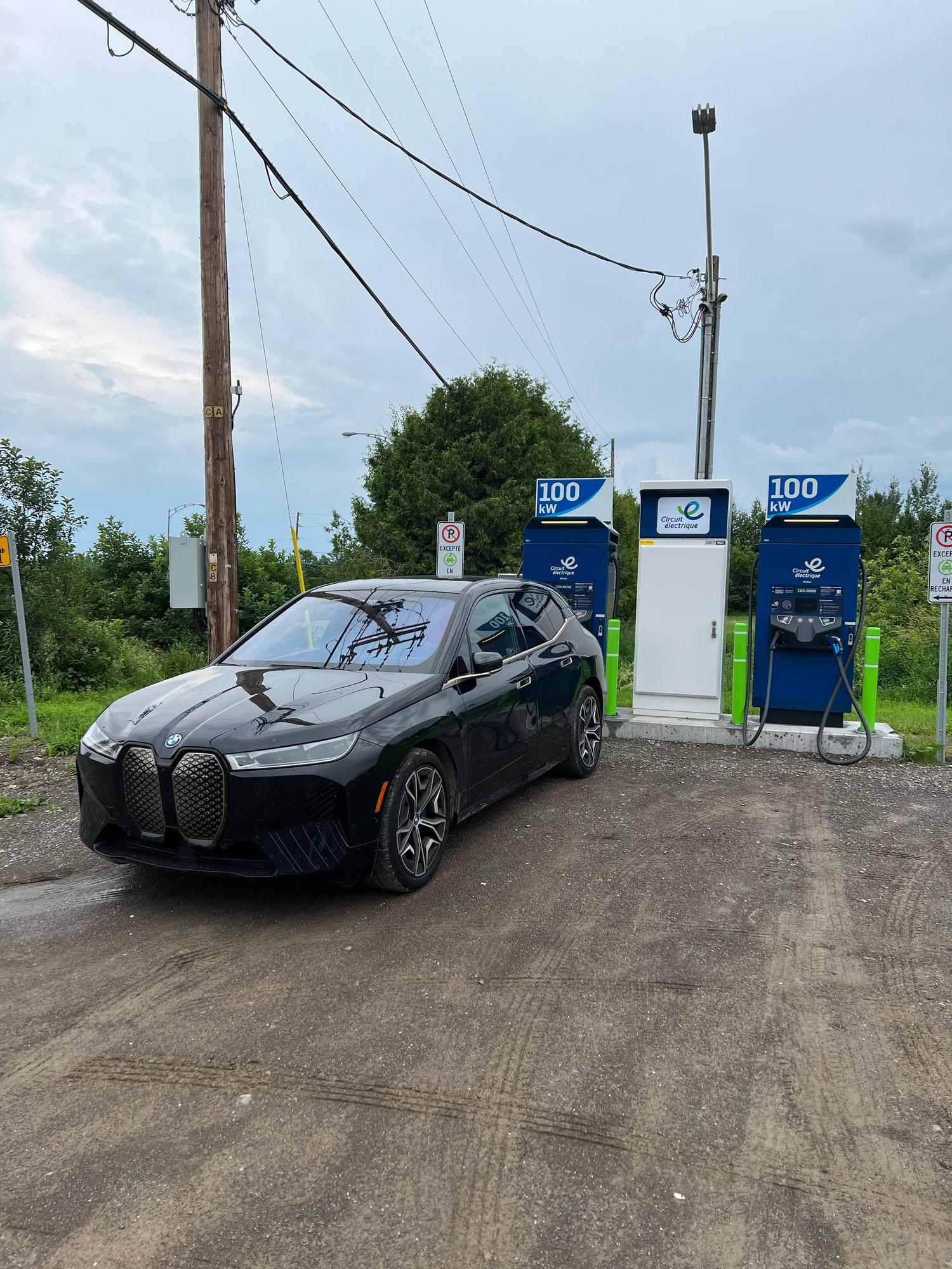 Môtel Interprovincial PointeàlaCroix, QC EV Station