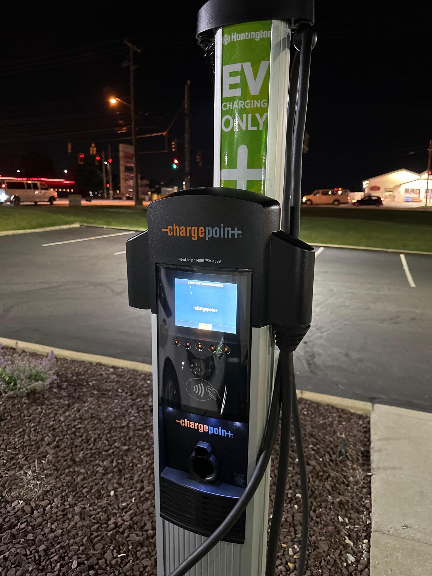 Huntington Bank Akron, OH EV Station