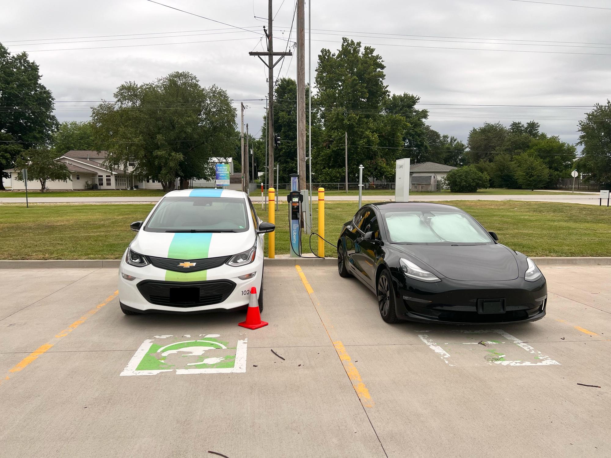 liberty-utilities-svc-center-neosho-mo-ev-station