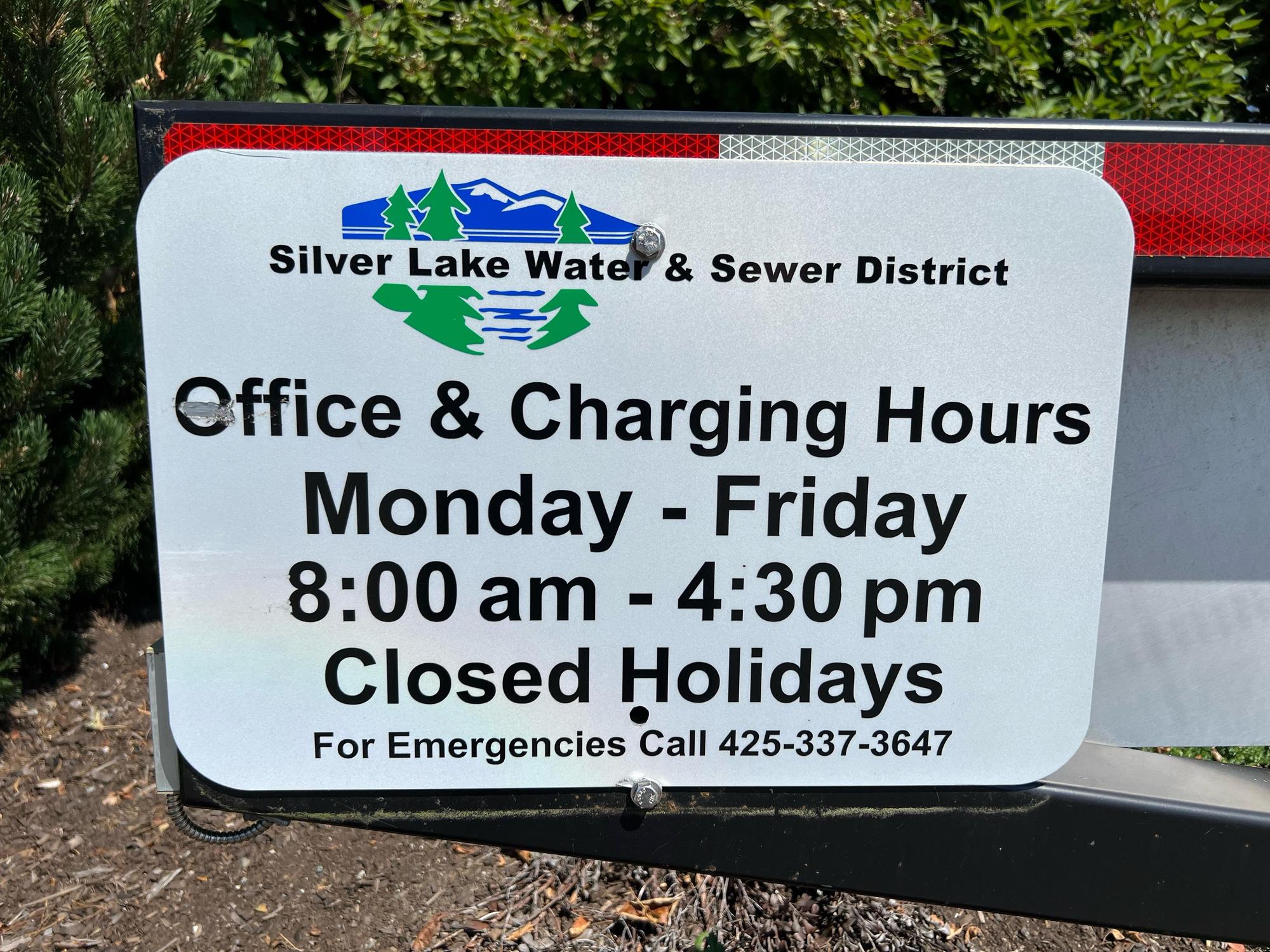 Silver Lake Water and Sewer District HQ Public Lot Bothell, WA EV