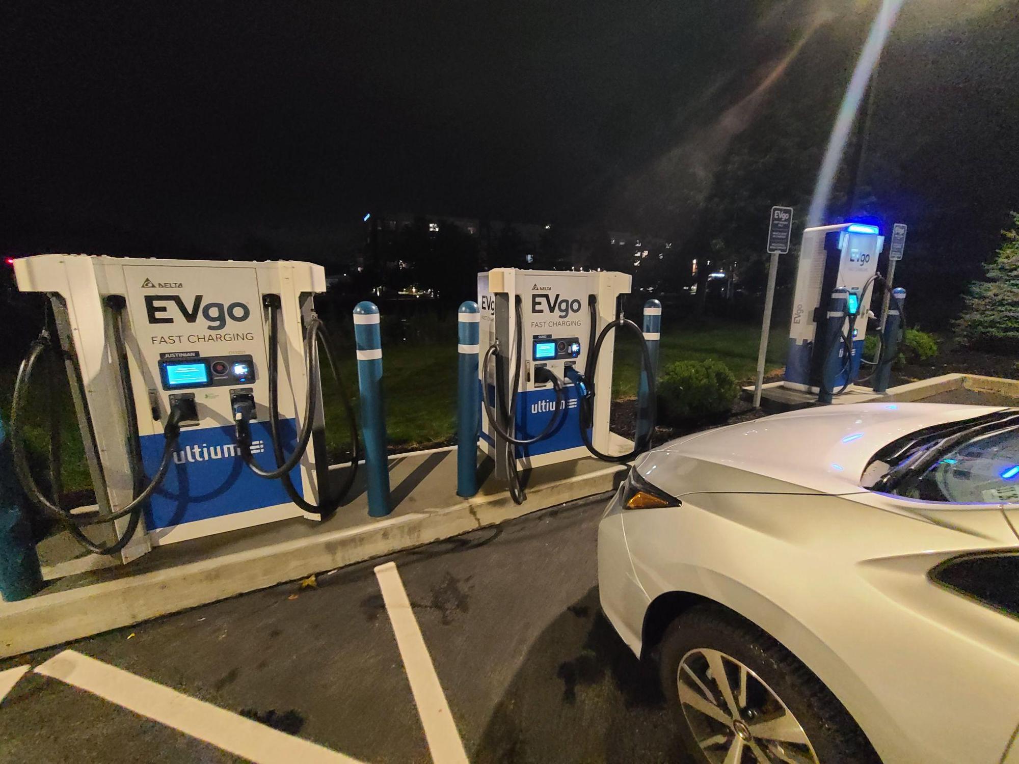 Chase Bank Exton, PA EV Station