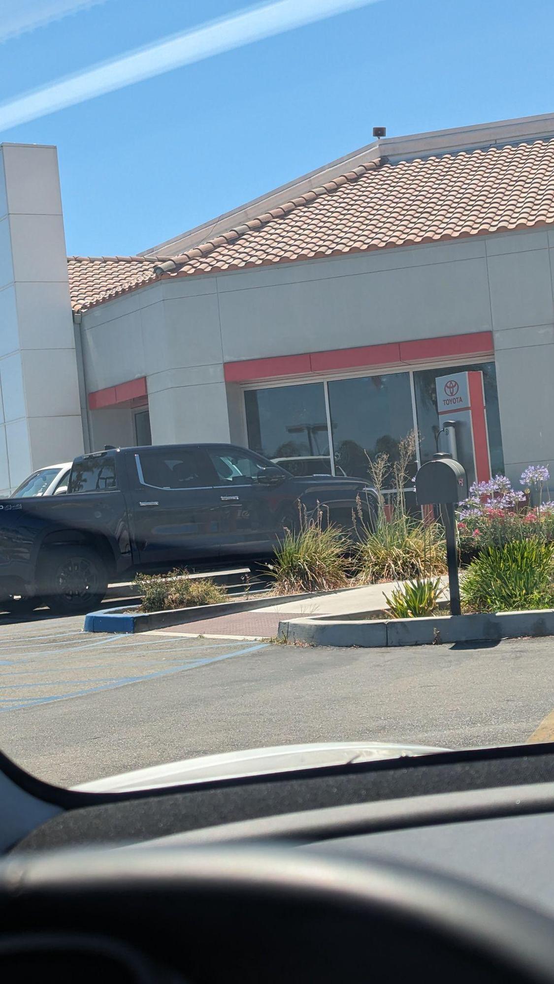 Gosch Toyota Hemet, CA EV Station