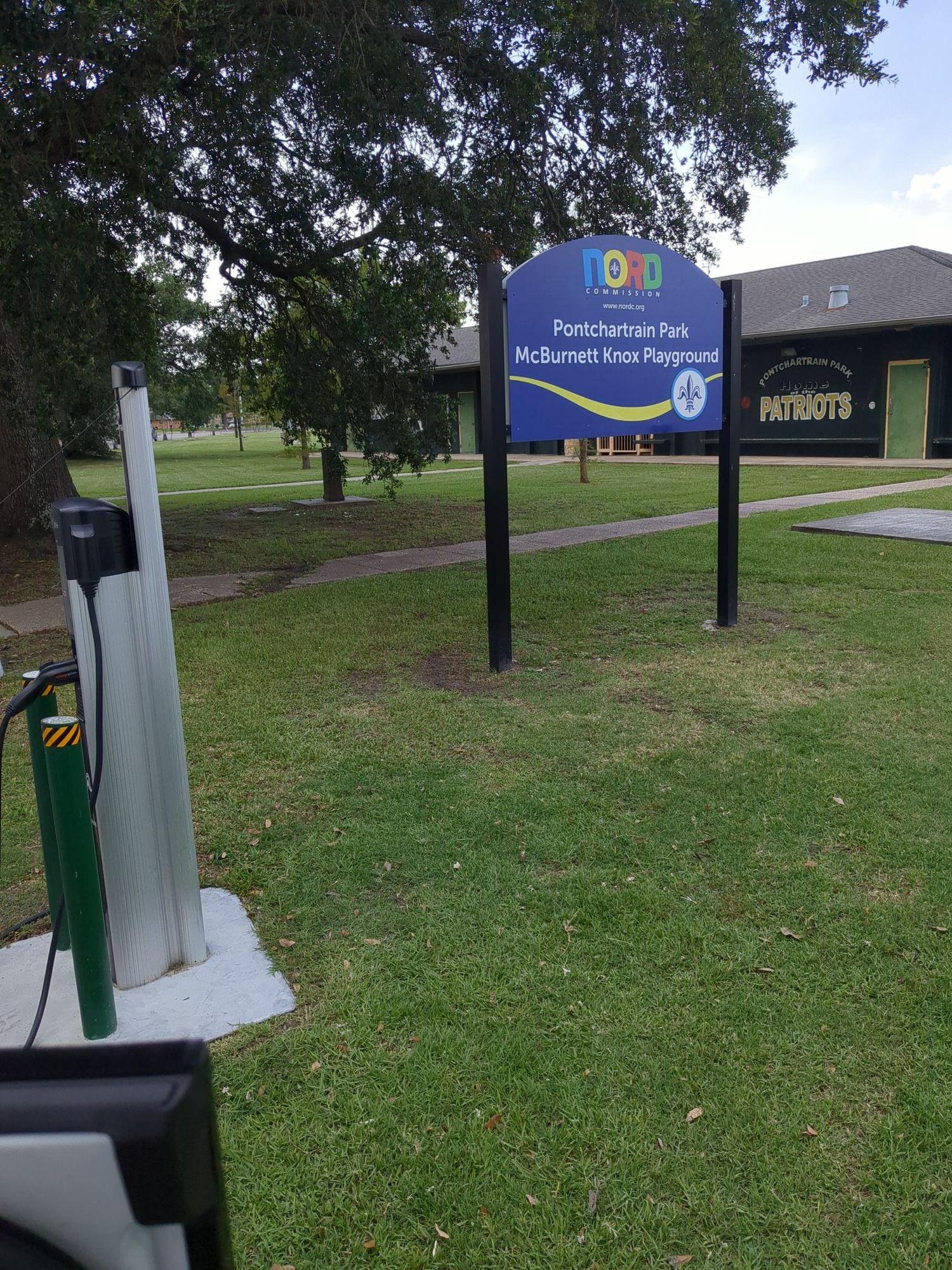 Entergy New Orleans Pontchartrain Park New Orleans, LA EV Station