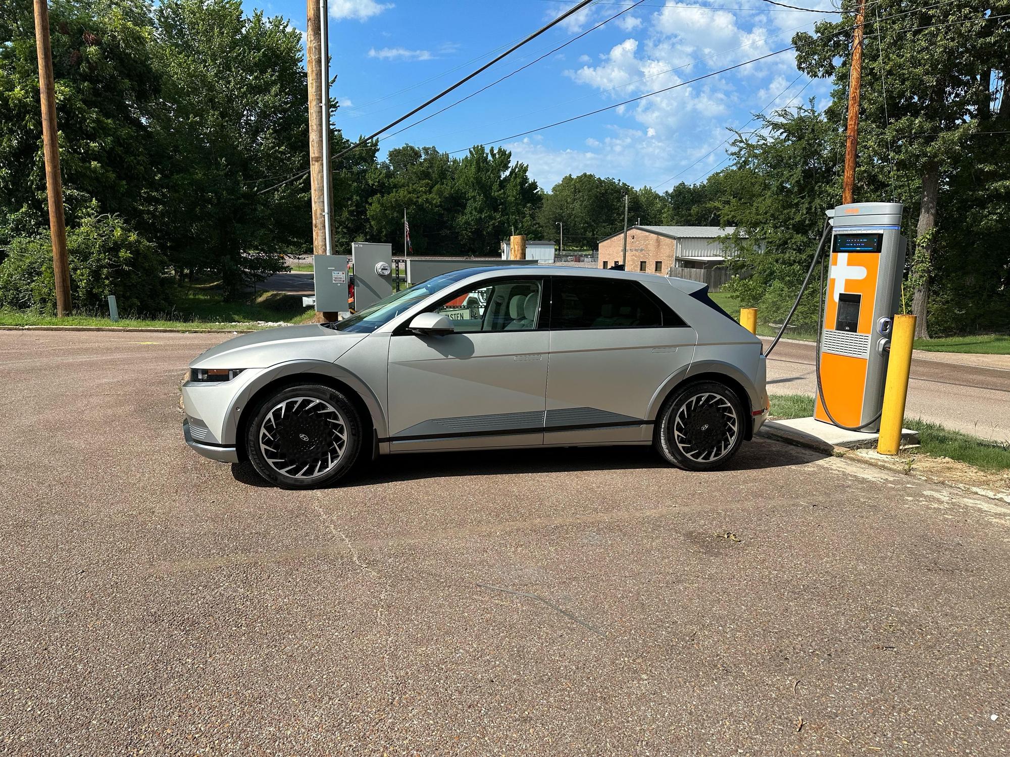 Byhalia Post Office Byhalia, MS EV Station