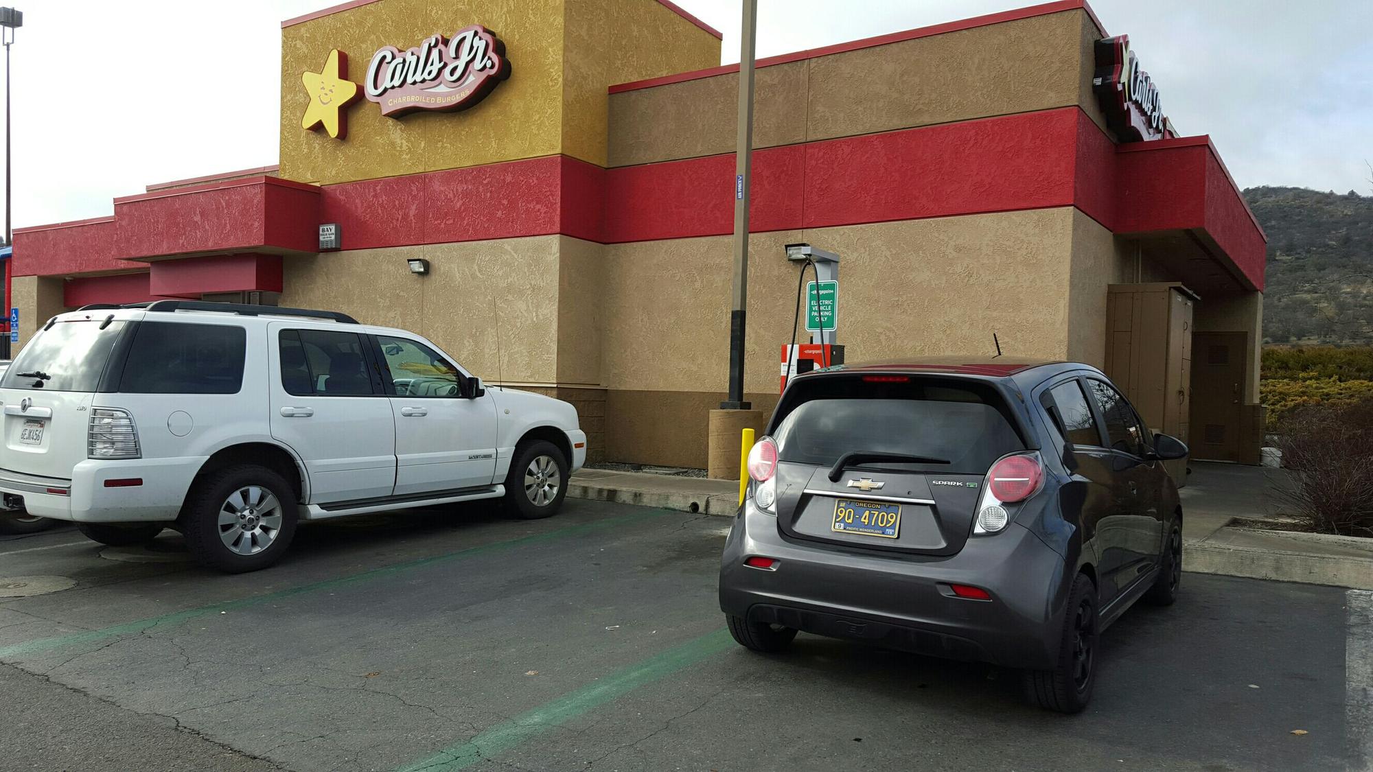 Carl's Jr Yreka Yreka, CA EV Station