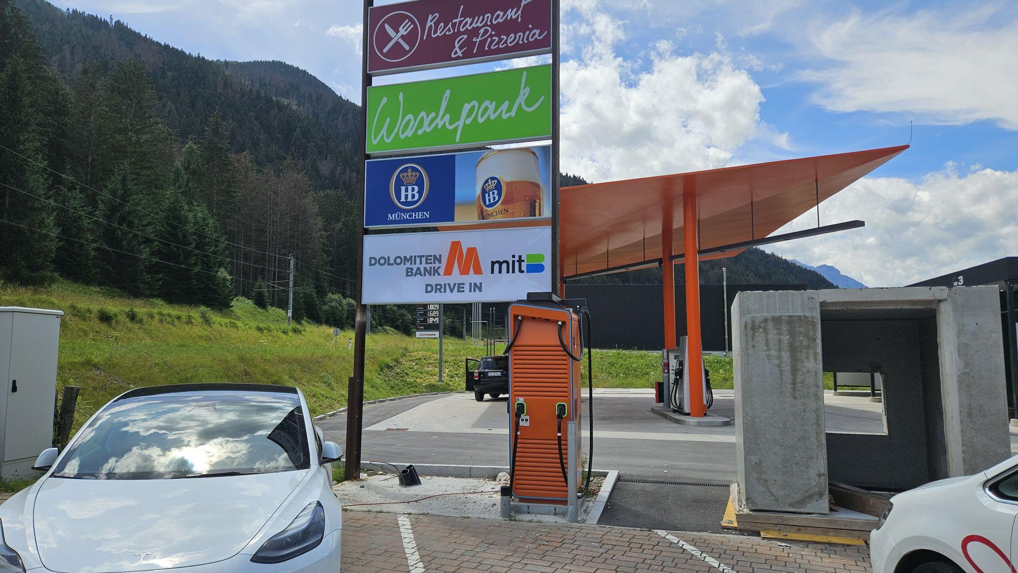 Da Emobil Charging Station