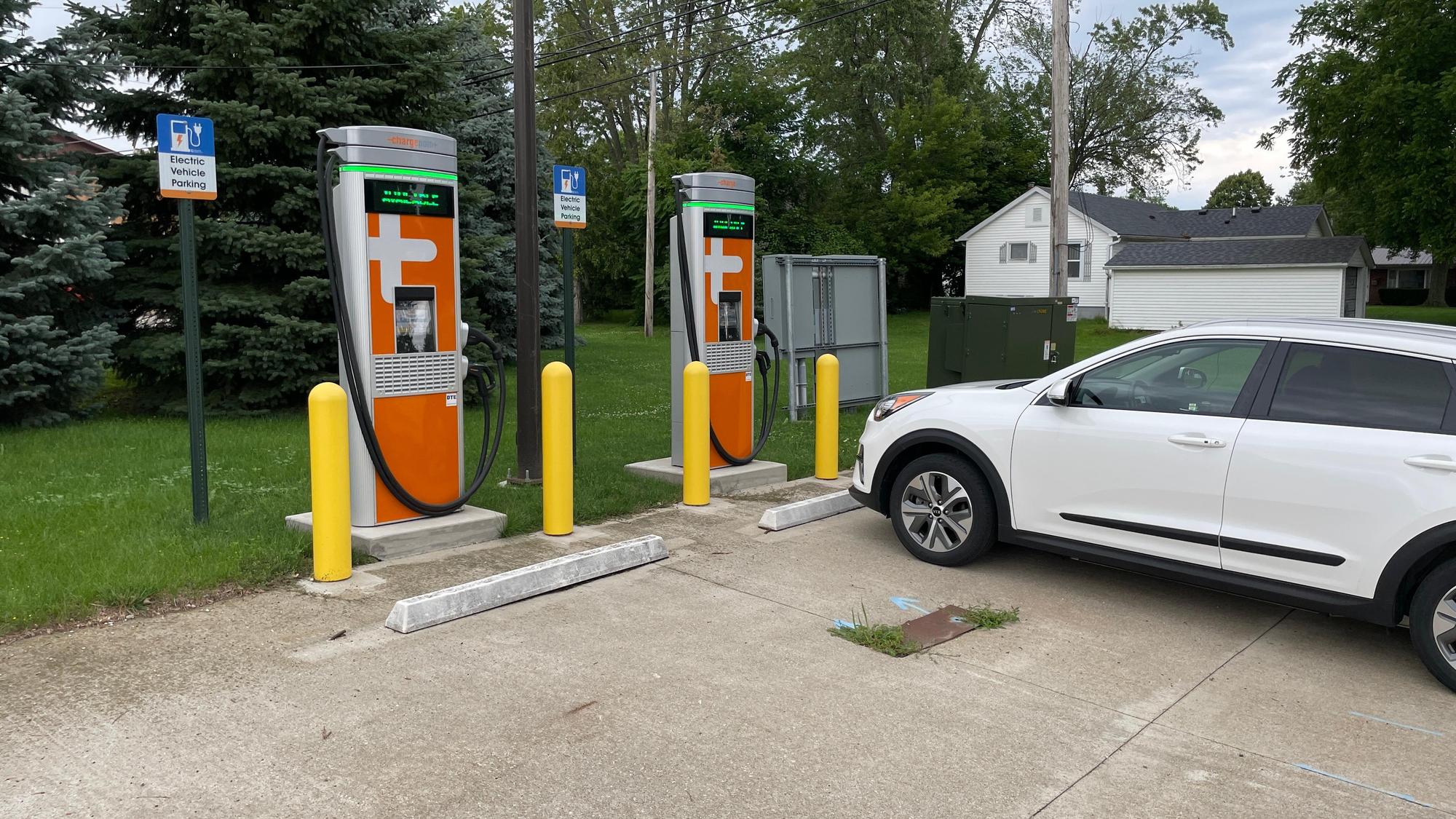 Main St C Store Deckerville, MI EV Station