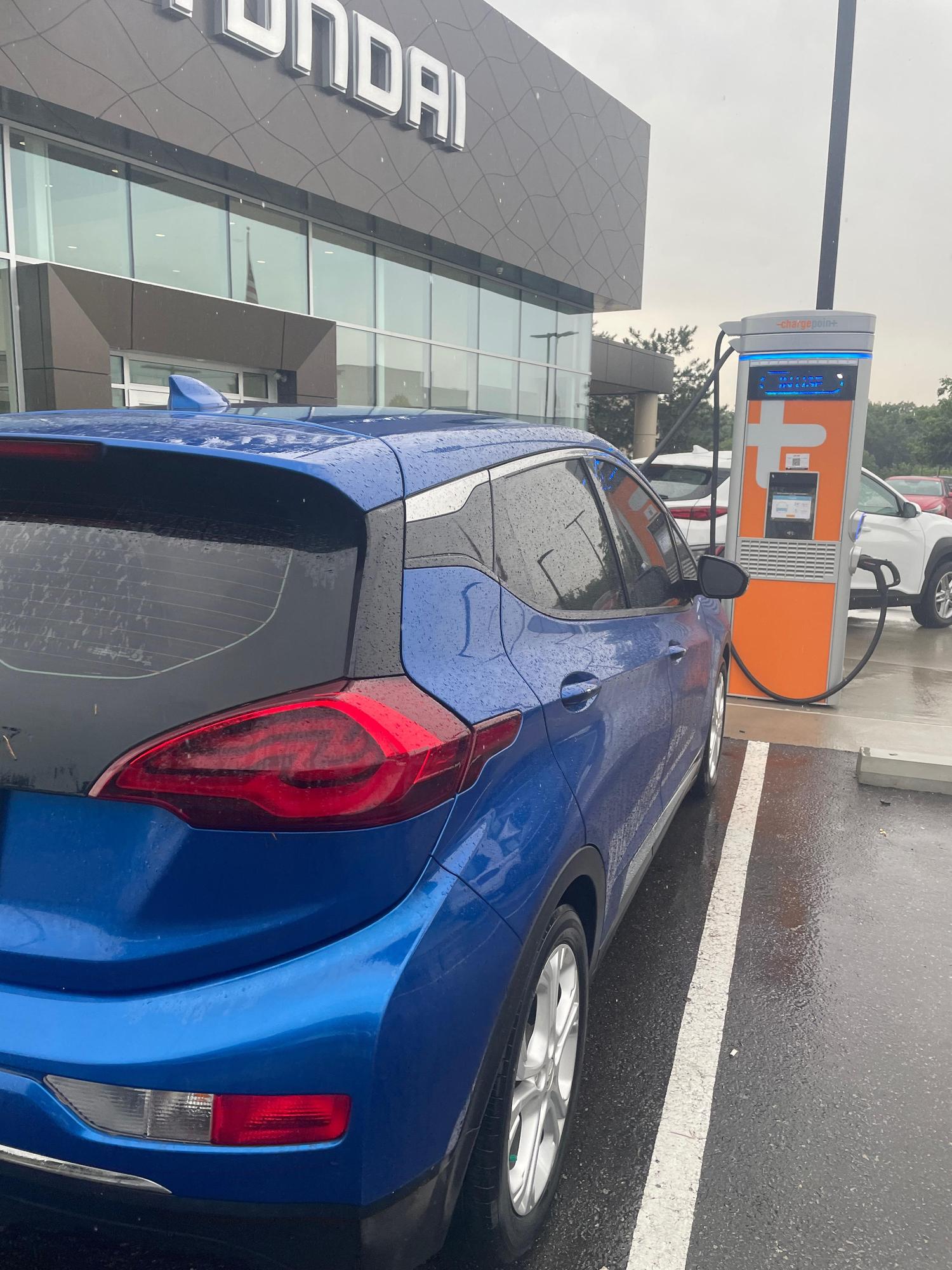 Reed Hyundai of Kansas City Merriam, KS EV Station