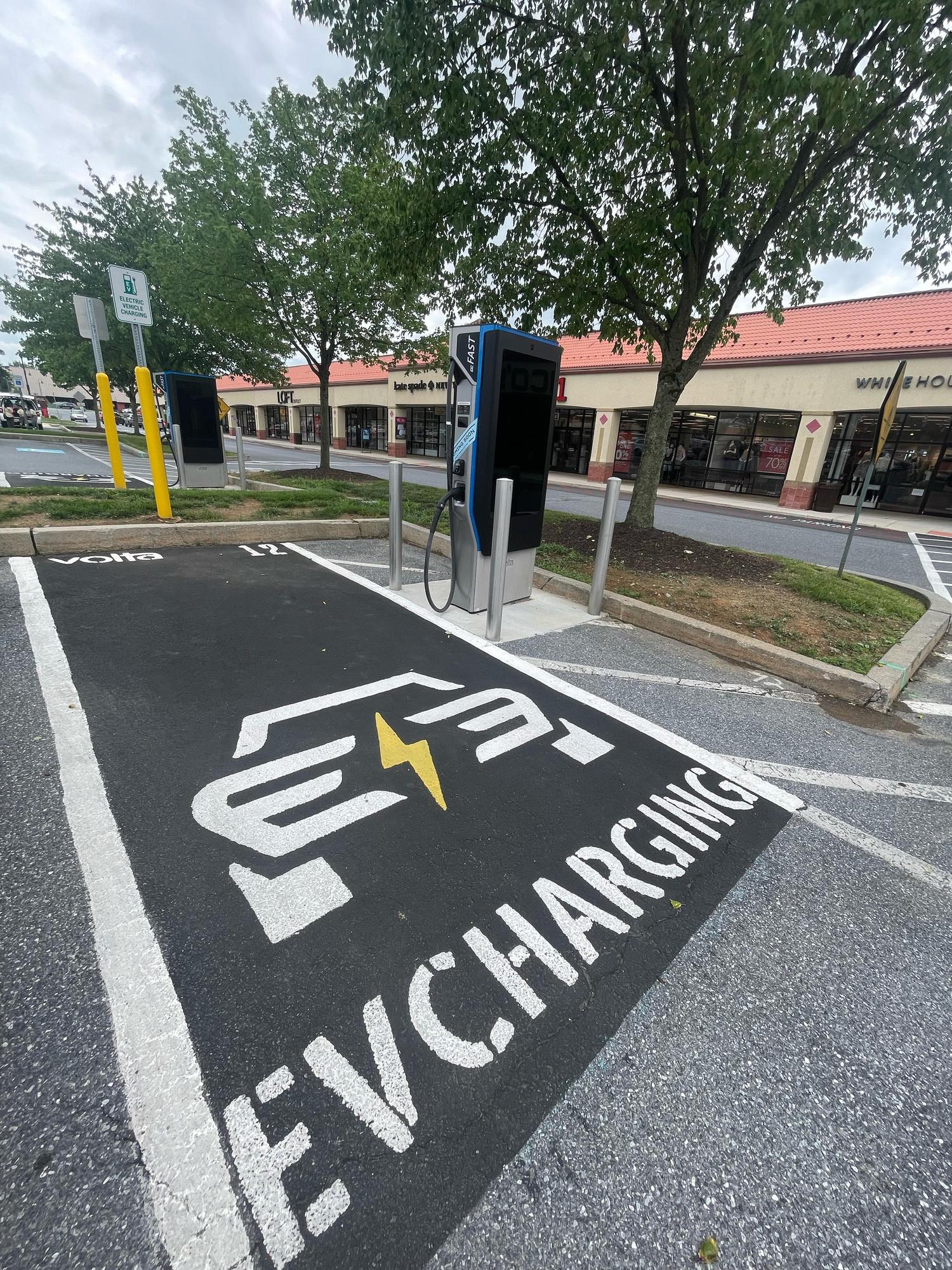 Tanger Outlets COACH Hershey, PA EV Station