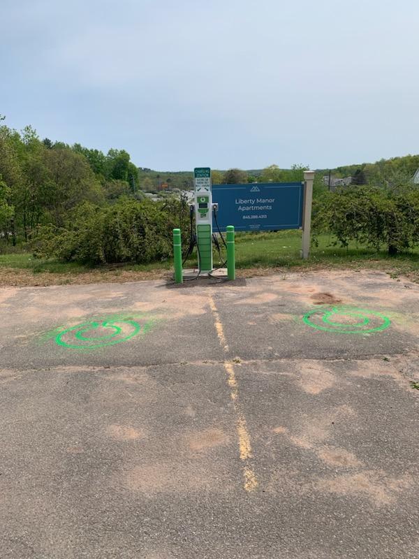 1 Mile From GROSSINGER'S. Liberty Manor Apartments Liberty, NY EV