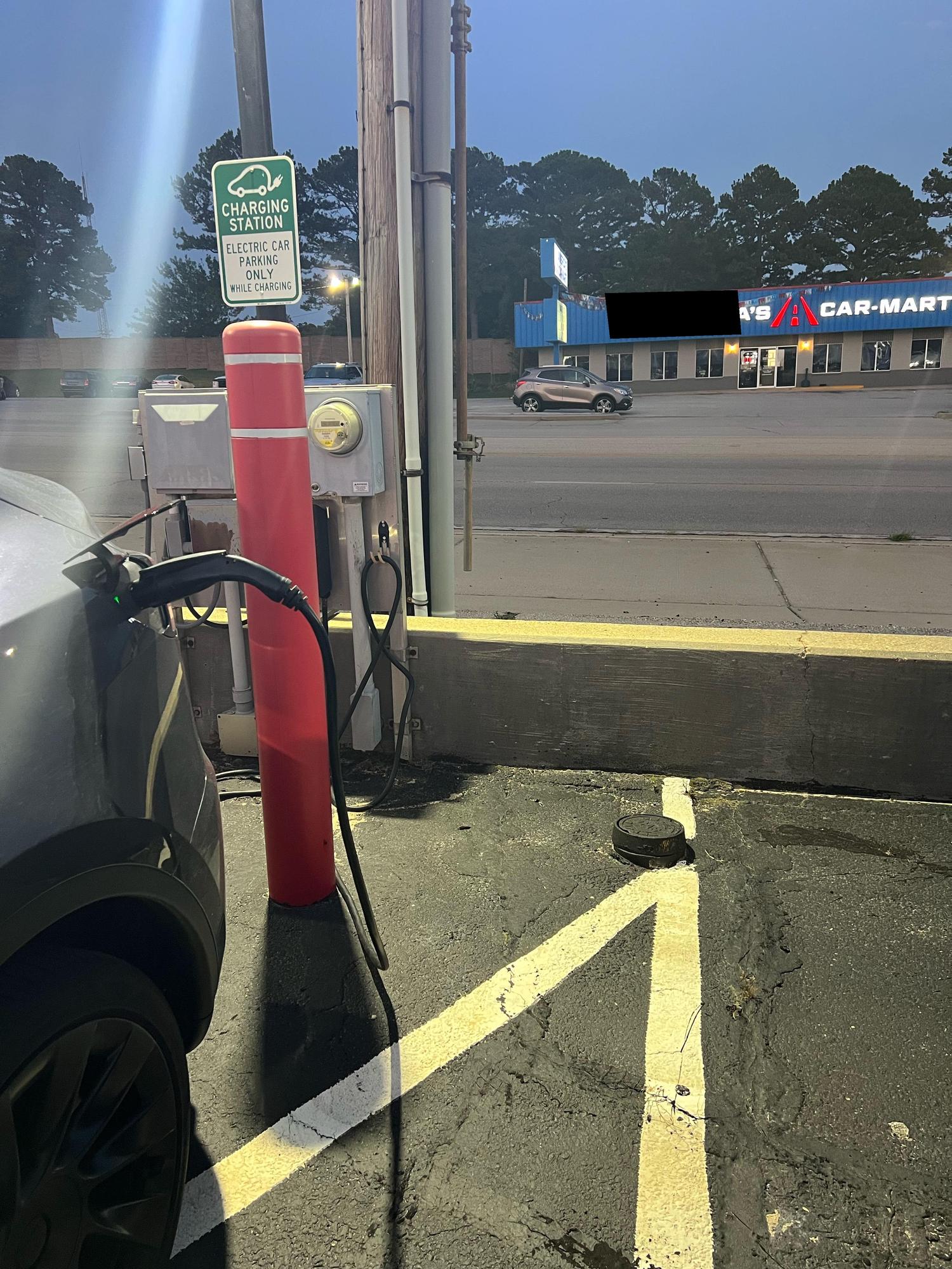Baldwin Ford Toyota Poplar Bluff, MO EV Station