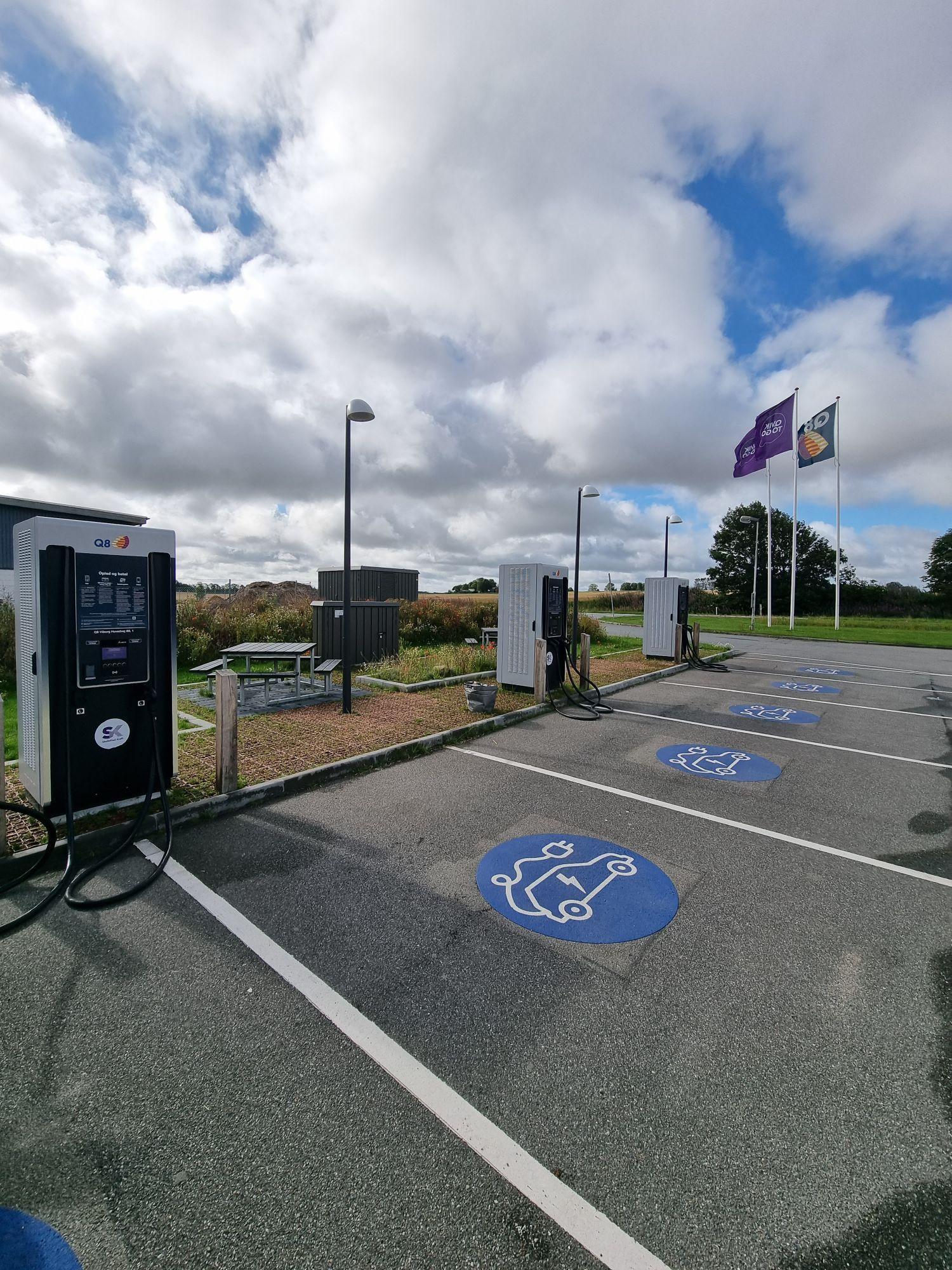 Q8 Hovedvej Hovedvej 80, Tørring, 7160, DNK EV Station