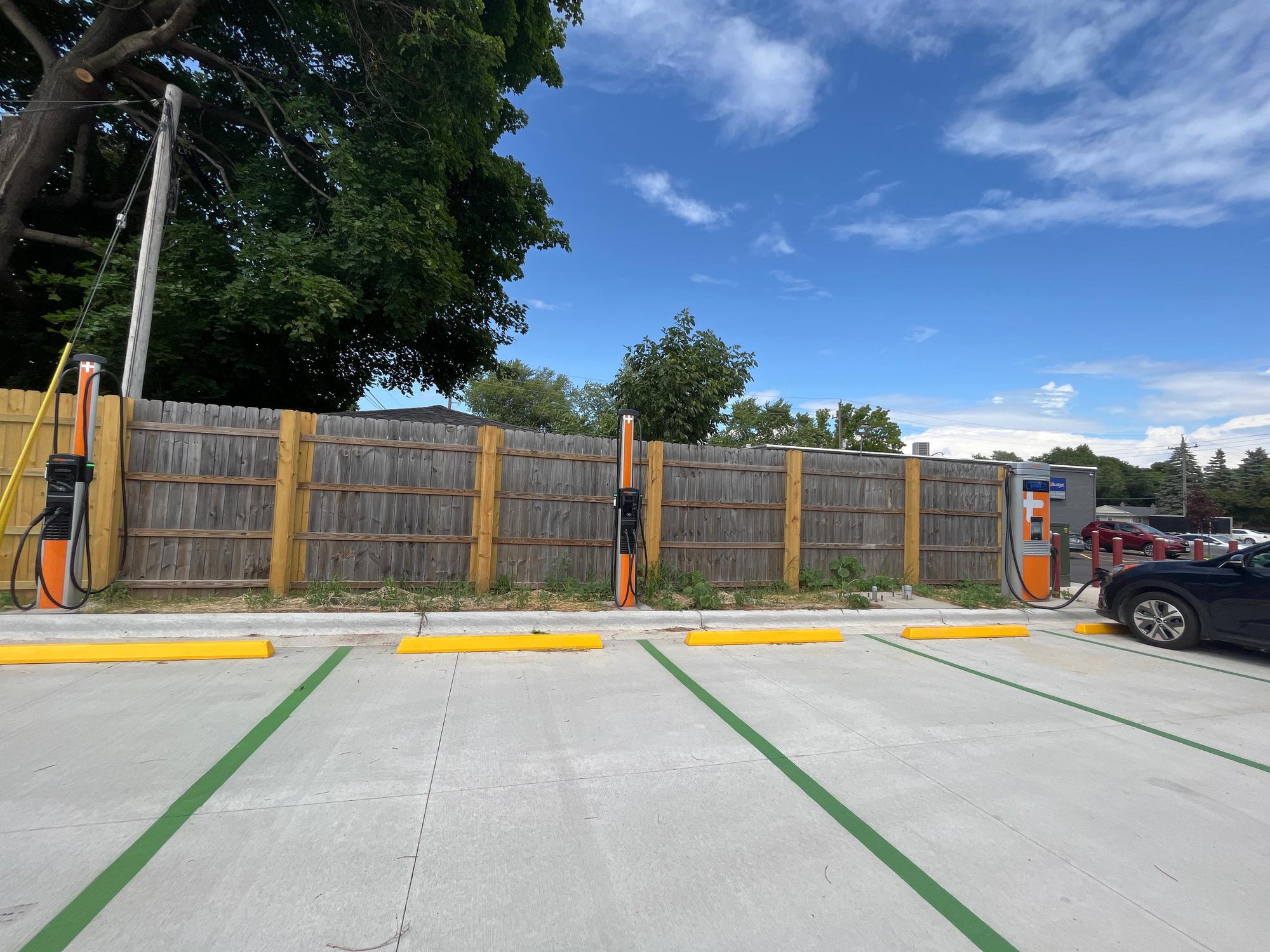 Avis Car Sales Appleton, WI EV Station