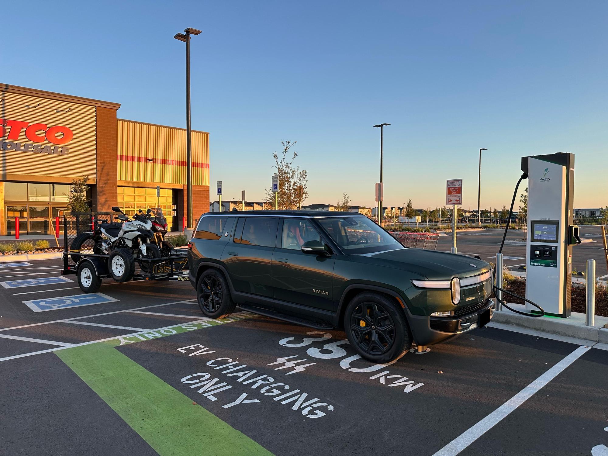 Costco Denver Denver, CO EV Station