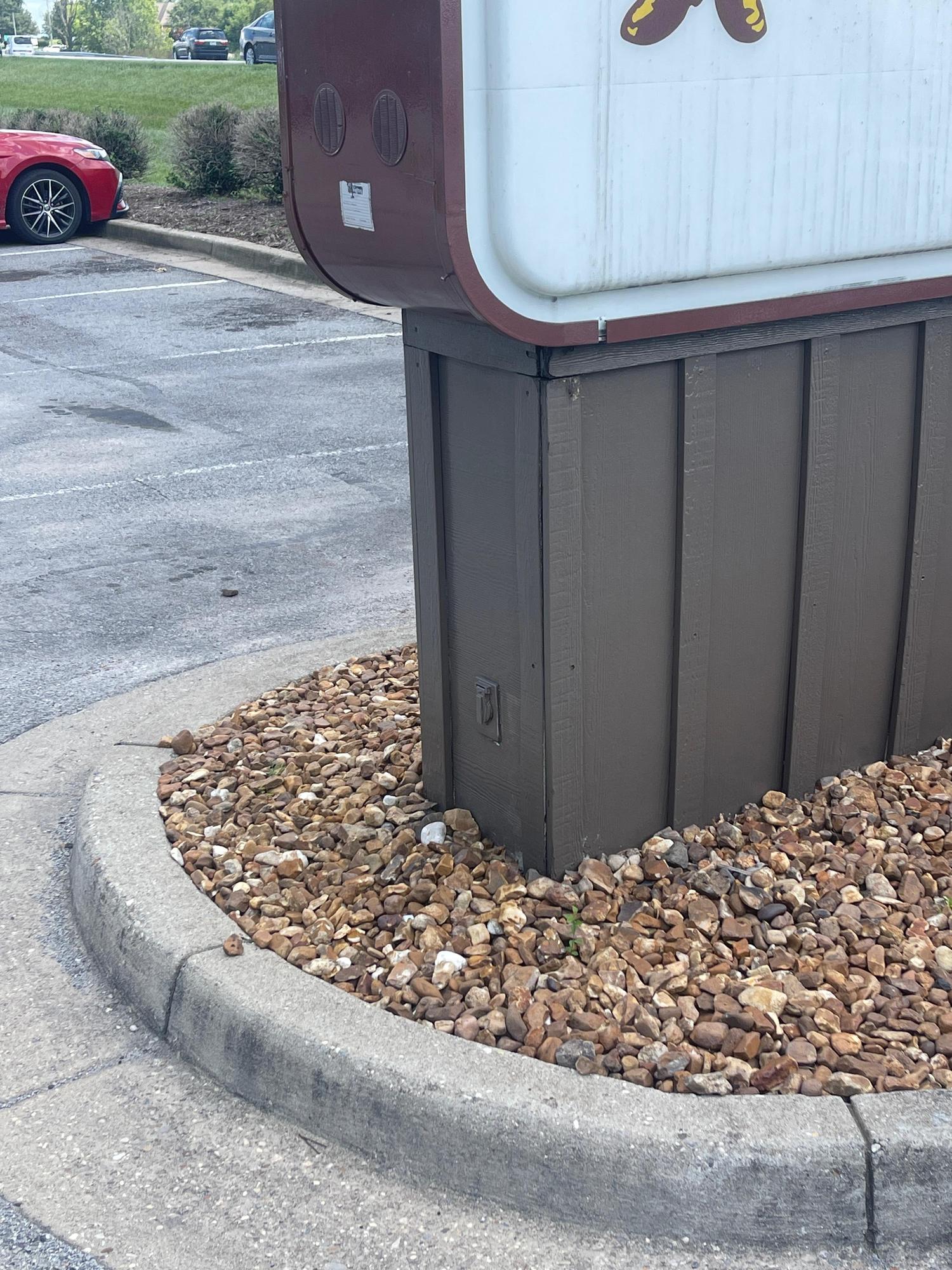 Cracker Barrel Old Country Store Bardstown, KY EV Station