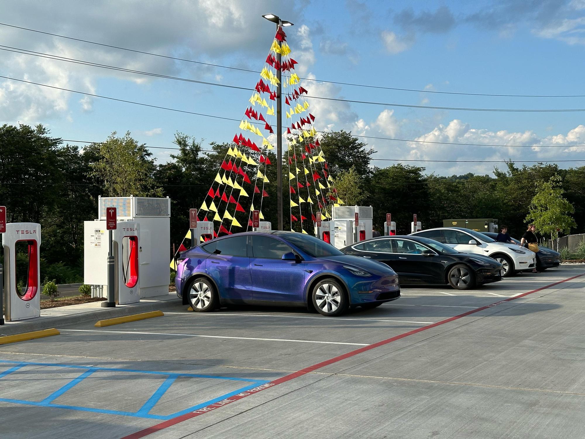 170 Bucee's Blvd Travel Center North Kodak, TN EV Station