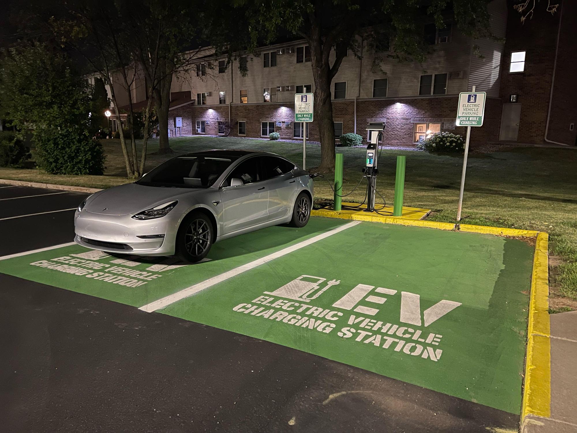 Menasha City Center Menasha, WI EV Station