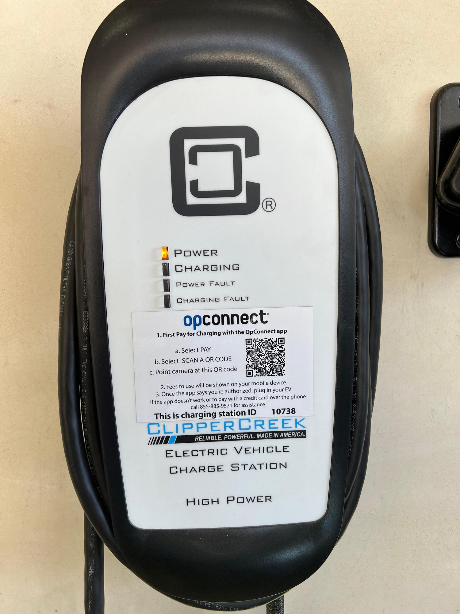 La Collina Condo Rolling Hills Estates, CA EV Station