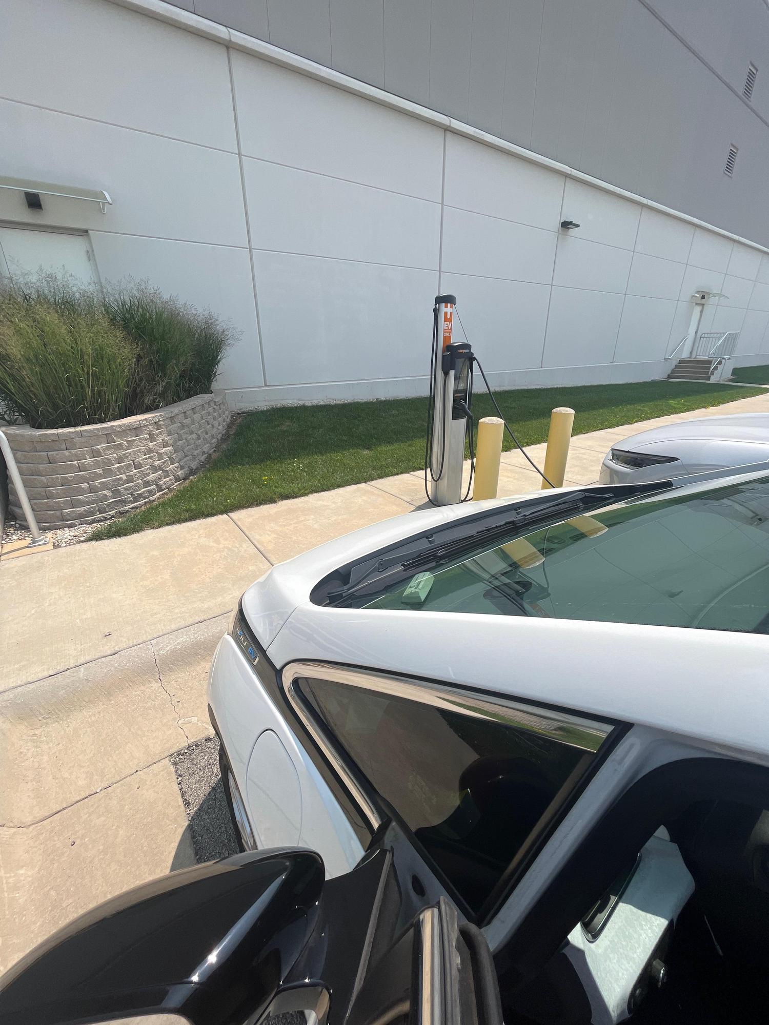DuPage Airport Authority West Chicago, IL EV Station