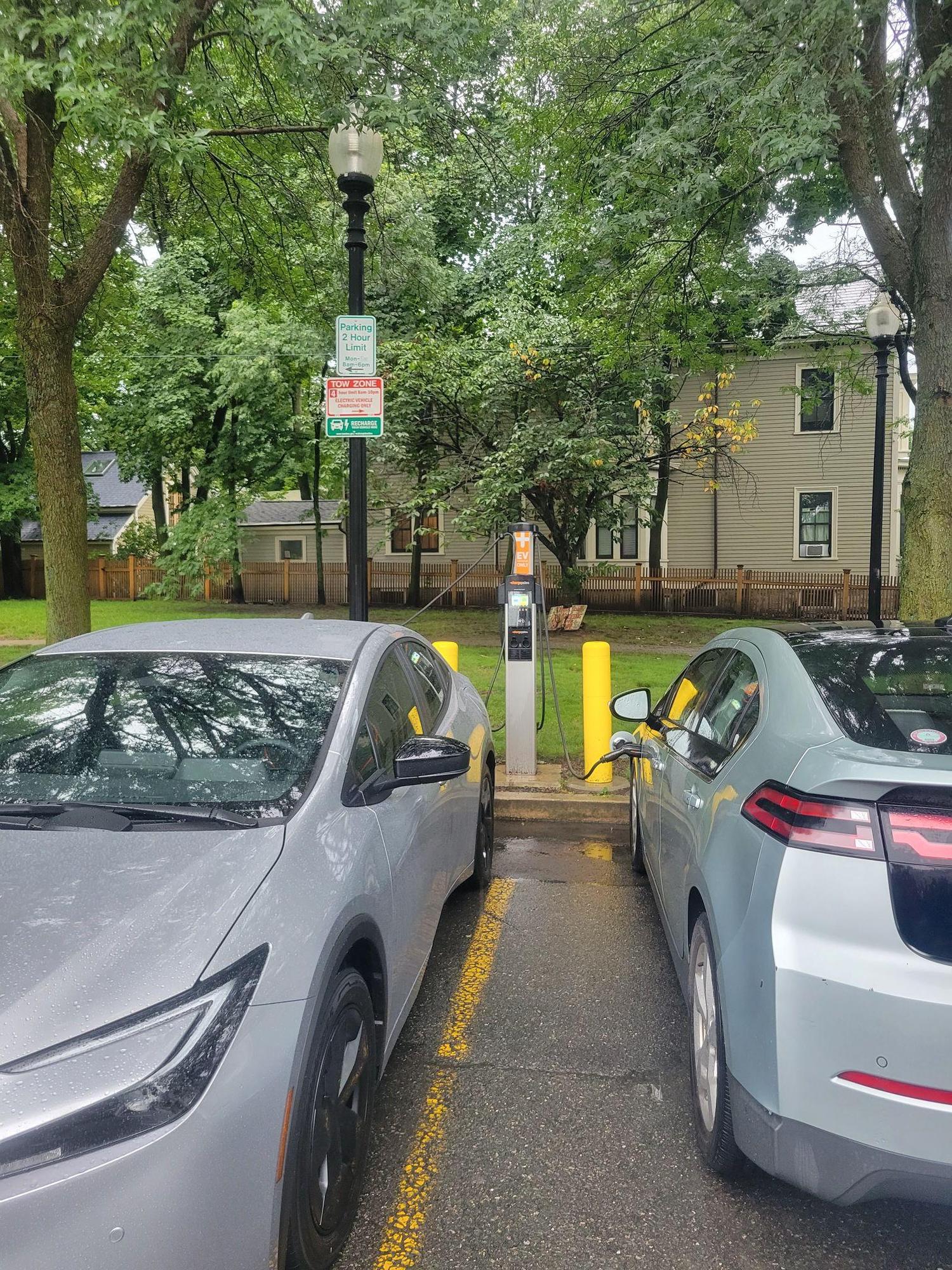 Boston Municipal Lot 32 | Boston, MA | EV Station