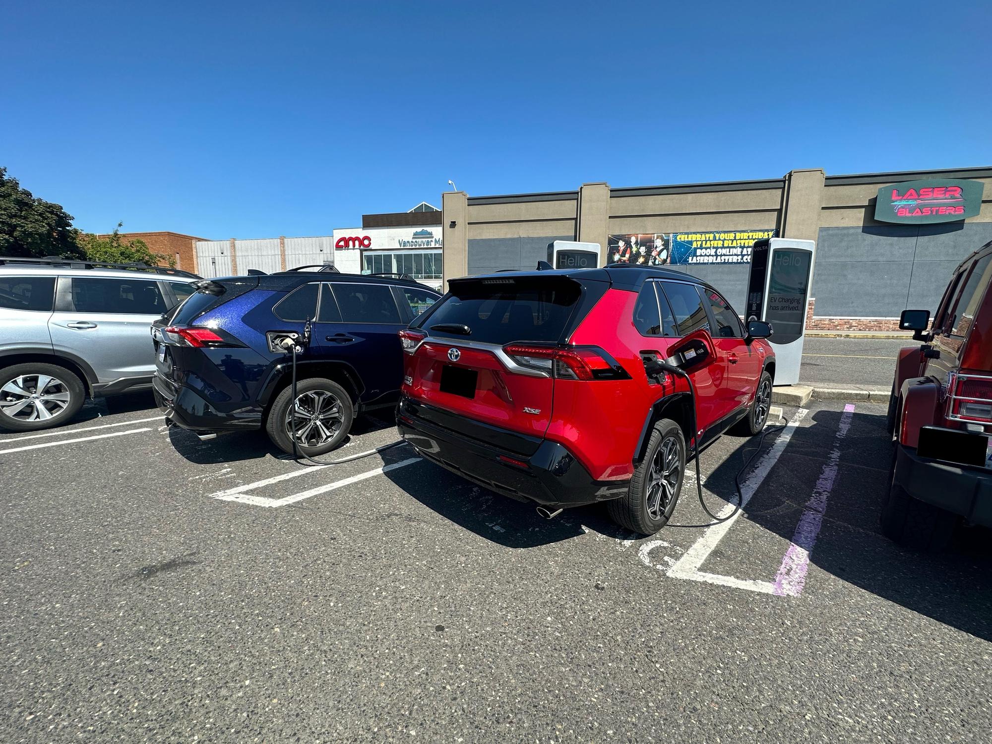 Vancouver Mall Safari Mini Golf Vancouver, WA EV Station