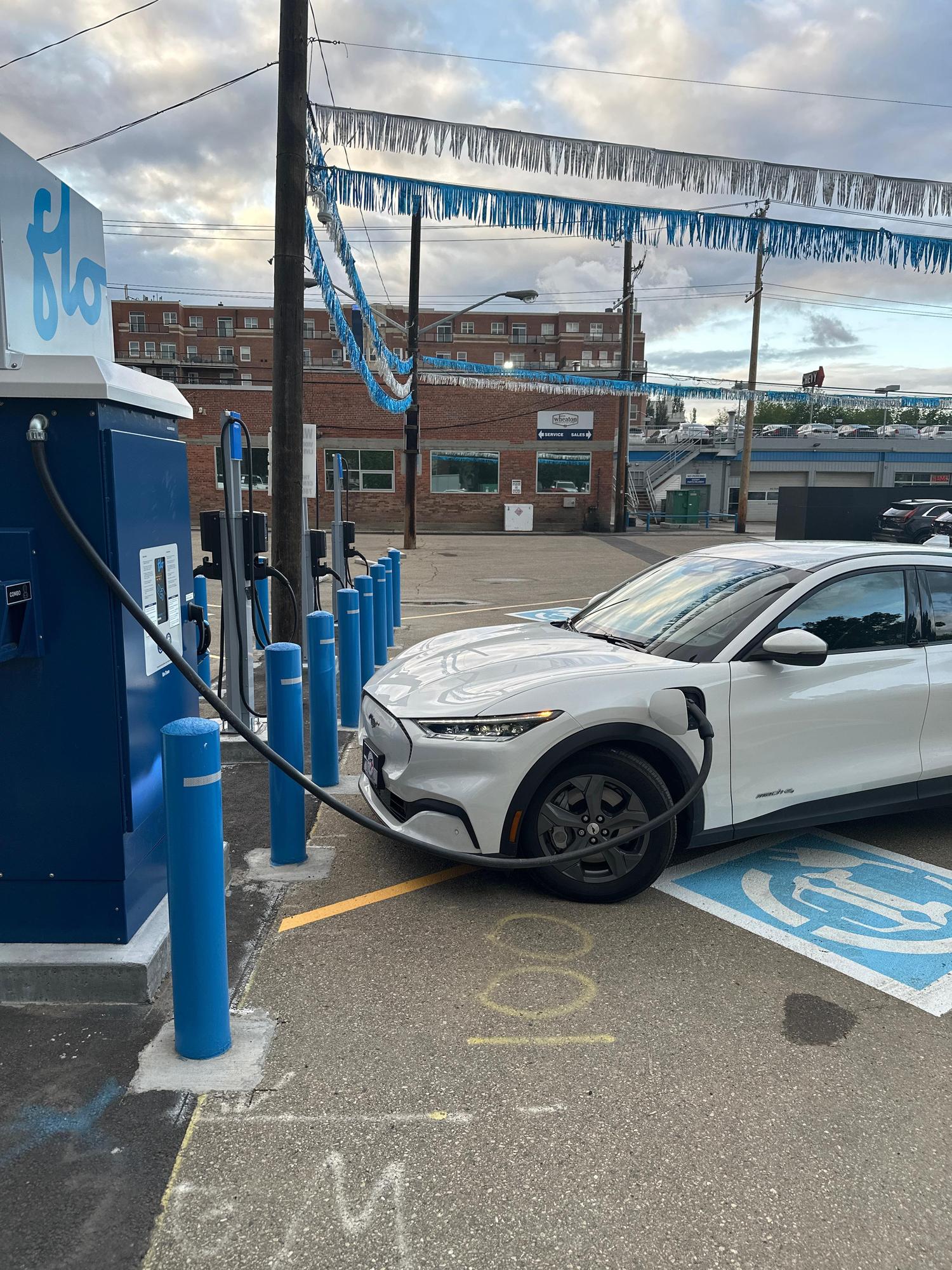 Don Wheaton Chevrolet Edmonton, AB EV Station