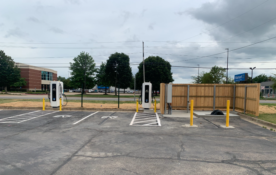 Harps Food Stores Springdale, AR EV Station