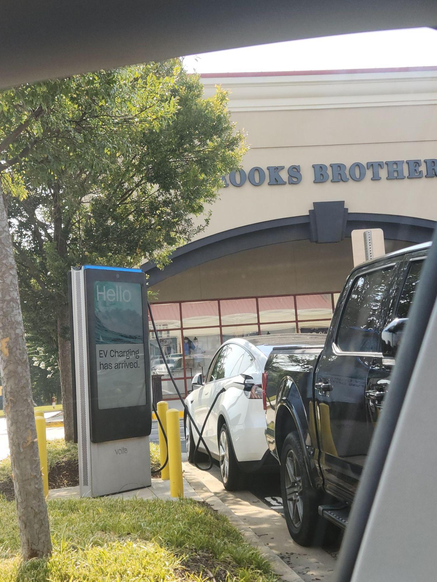 Tanger Outlets Locust Grove Brooks Brothers Locust Grove, GA EV