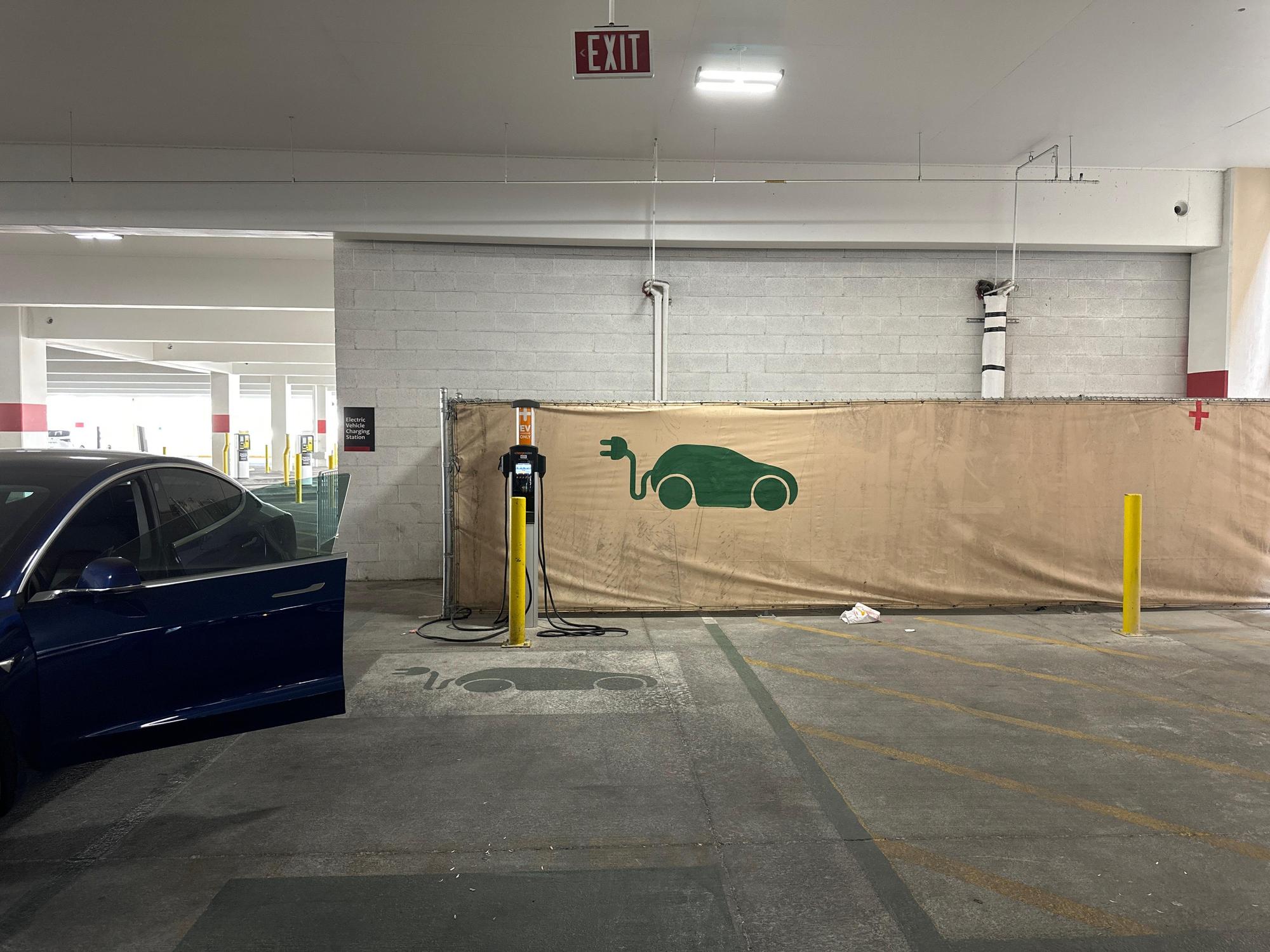 Excalibur Parking - 92kgp1c