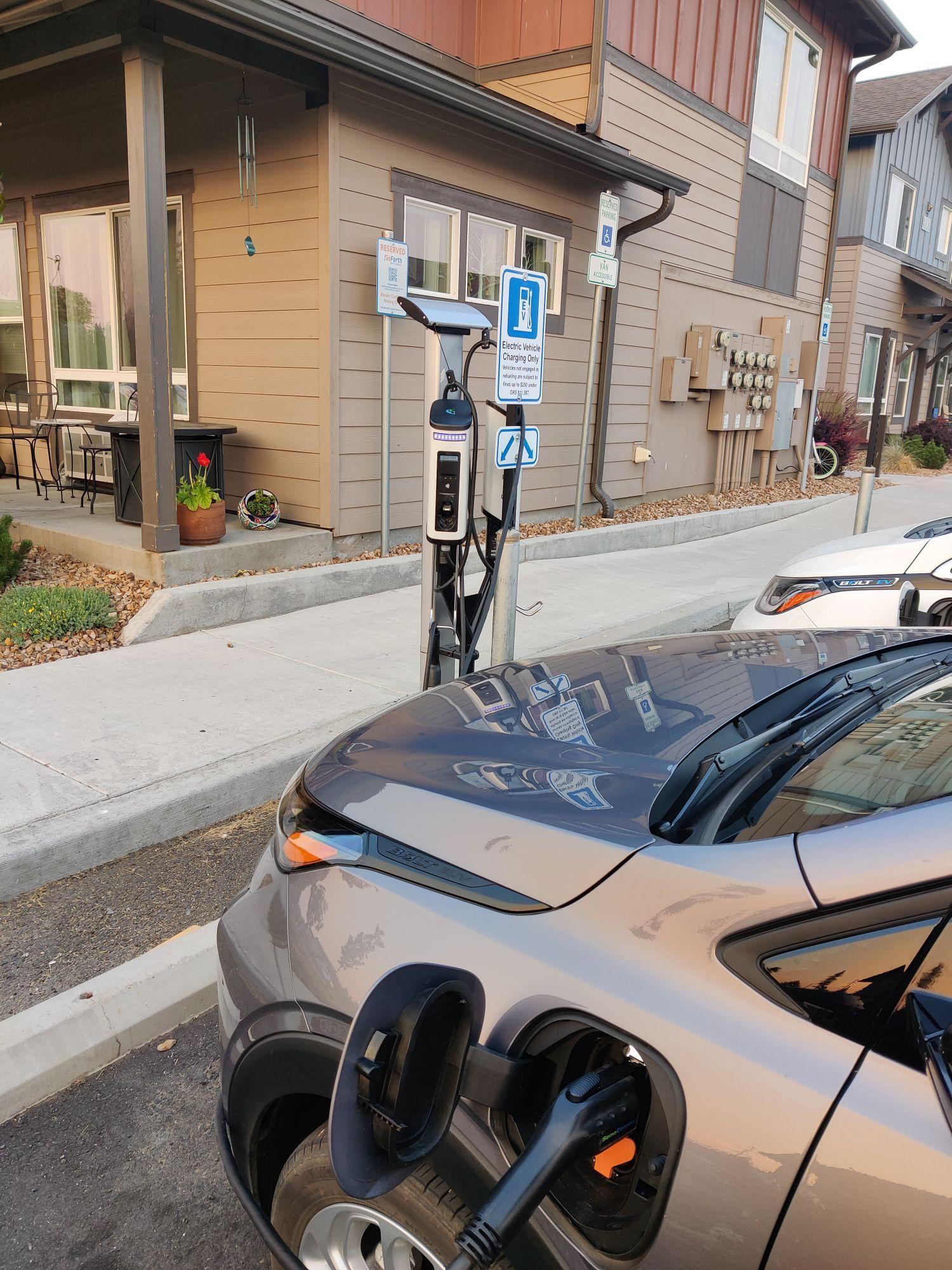 Hawks View Estates La Pine, OR EV Station