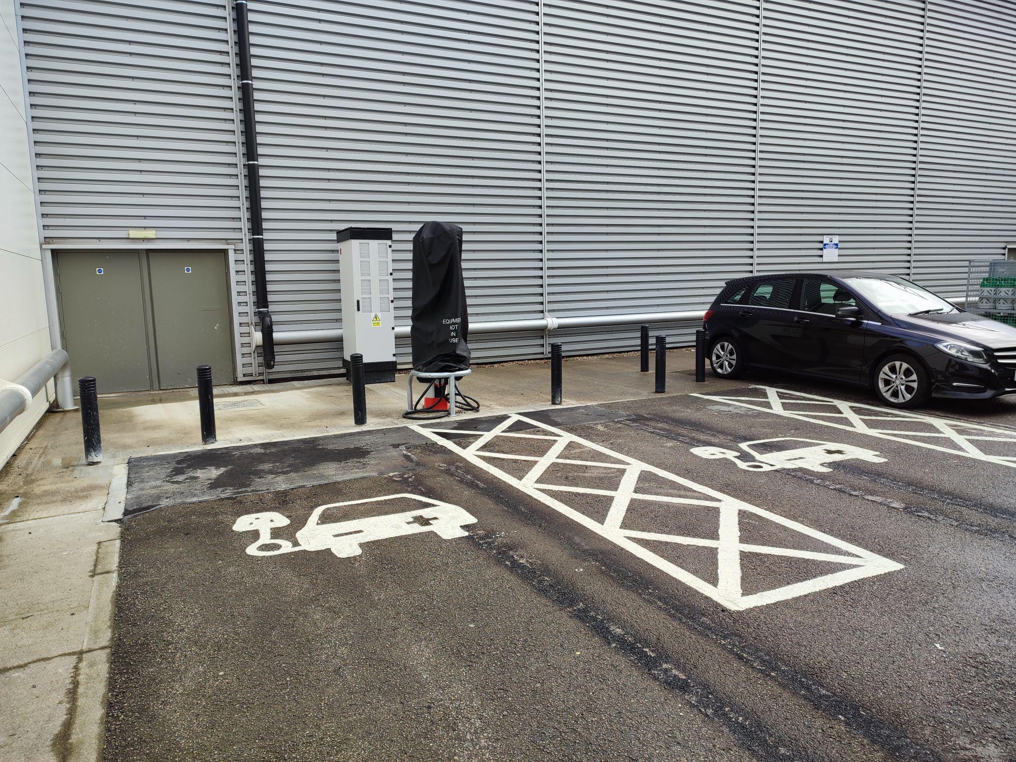Costco Leeds Leathley Rd, Hunslet, Leeds LS10 1BG, UK EV Station