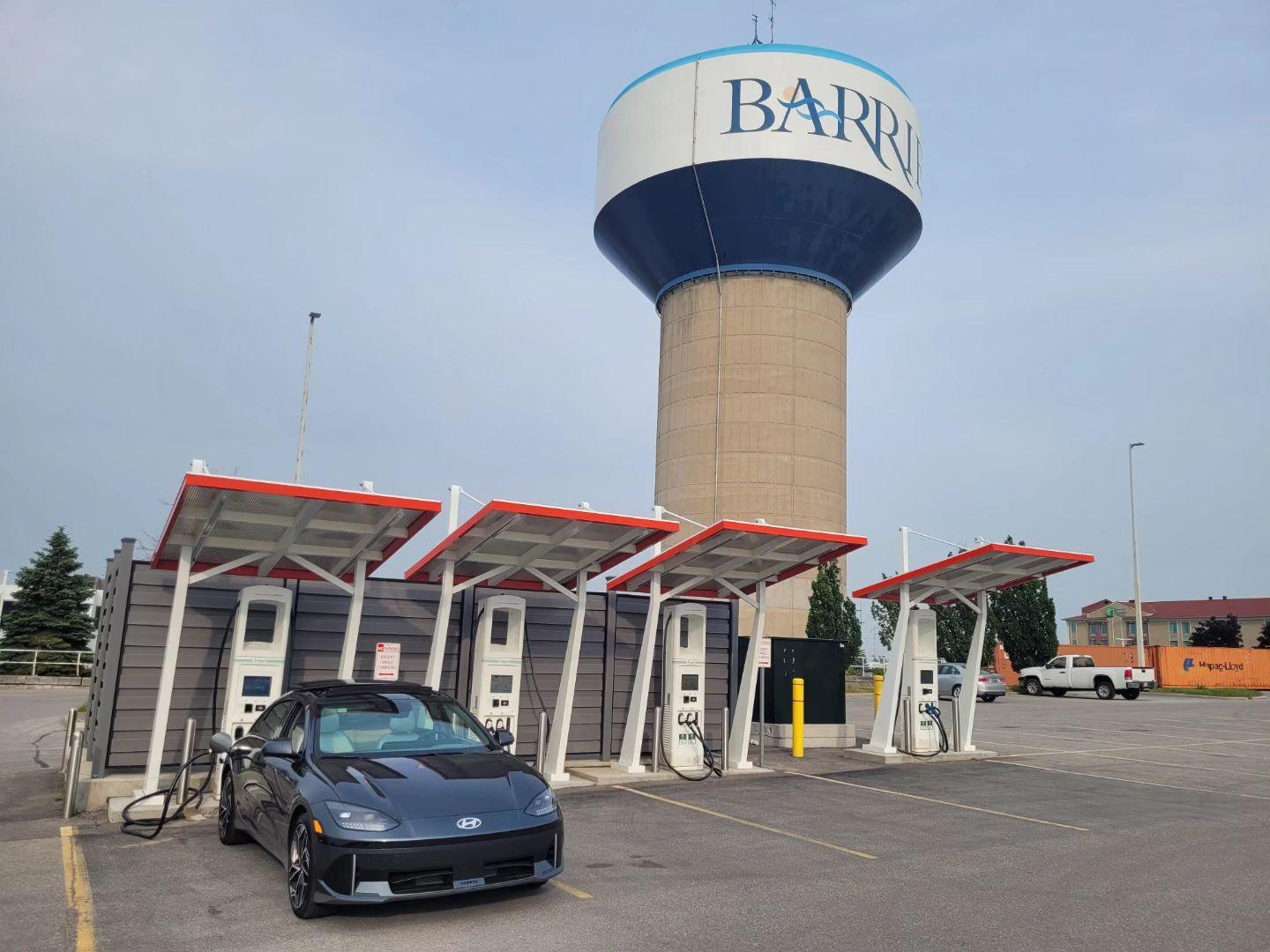 Canadian Tire Barrie South Barrie, ON EV Station