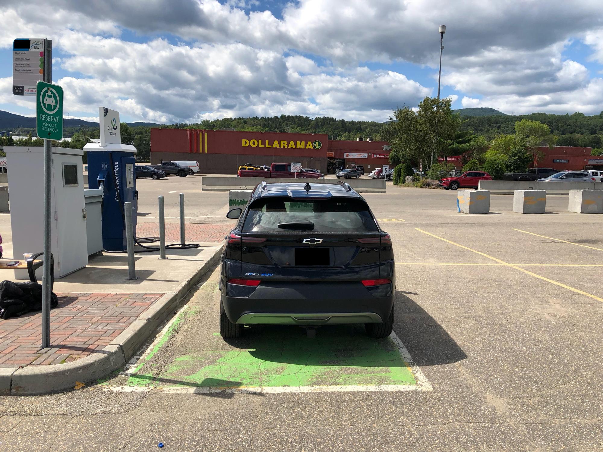 Centre Commercial Le Village BaieSaintPaul, QC EV Station